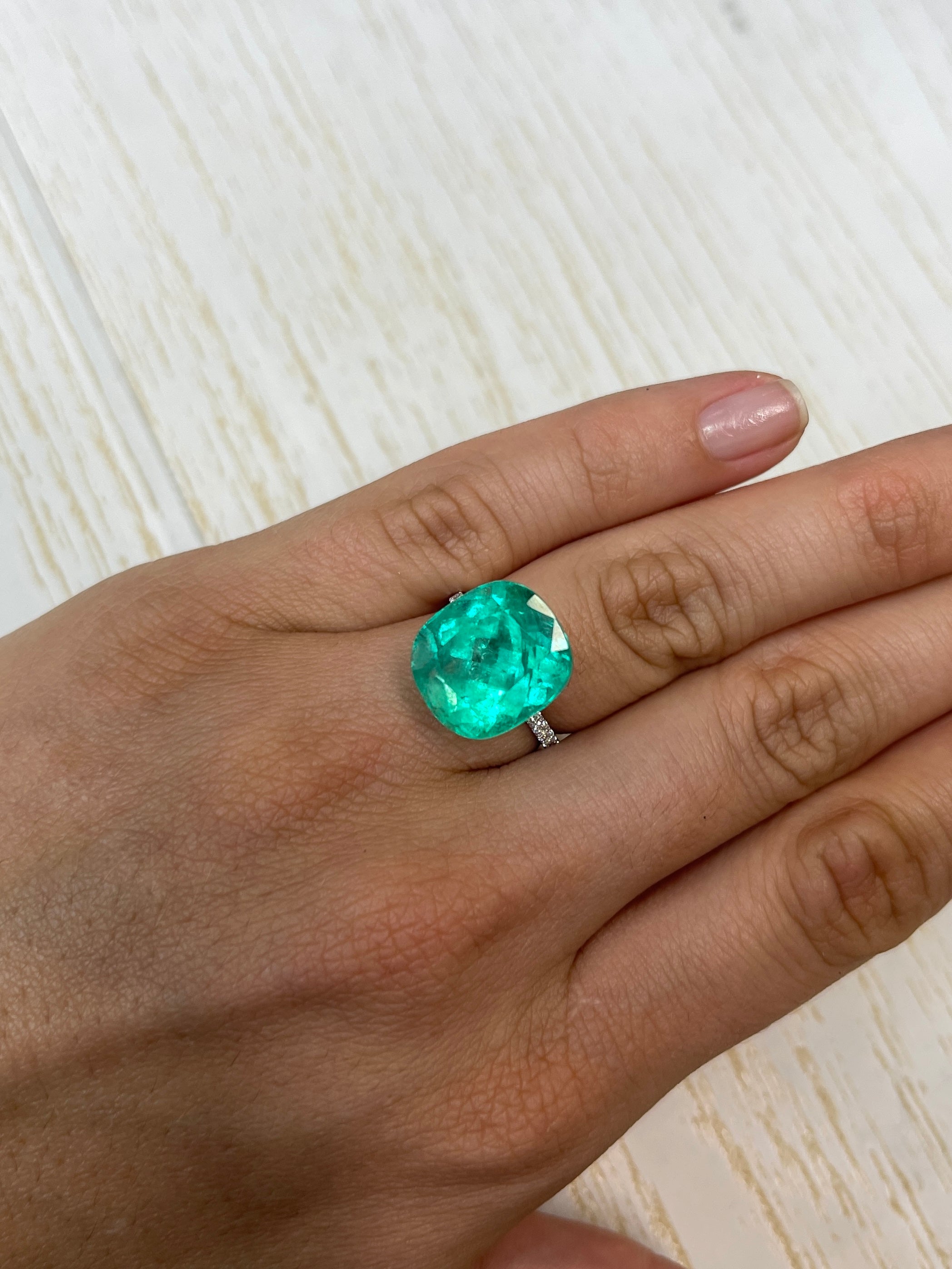 14.44 Carat Bluish Green Natural Colombian Emerald - Cushion Cut Loose Gemstone for Jewelry Making, Engagement Rings & Collector's Items