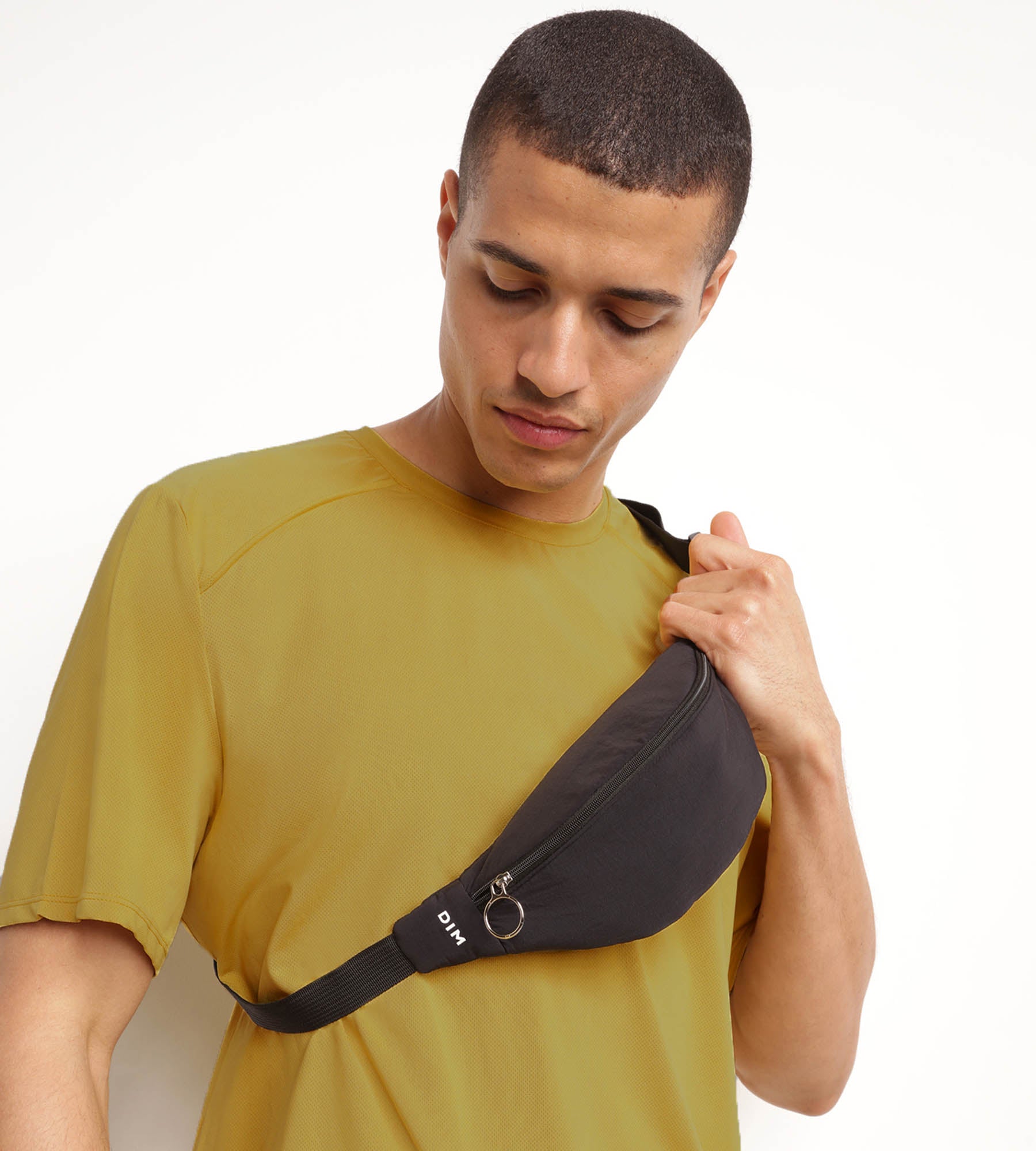 Dim Move Unisex Black Zippered Waist Bag - Perfect for Travel, Running, and Everyday Use