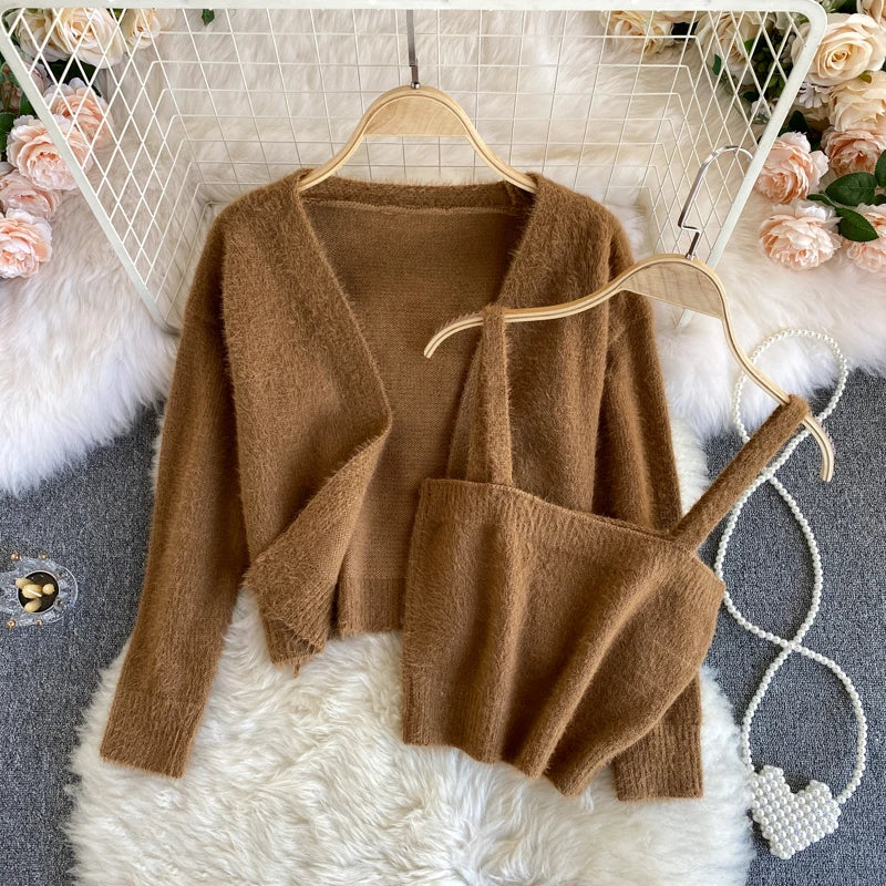 Soft & Cozy Women's Knitted Sweater - Warm Winter Pullover for Casual Outfits & Layering