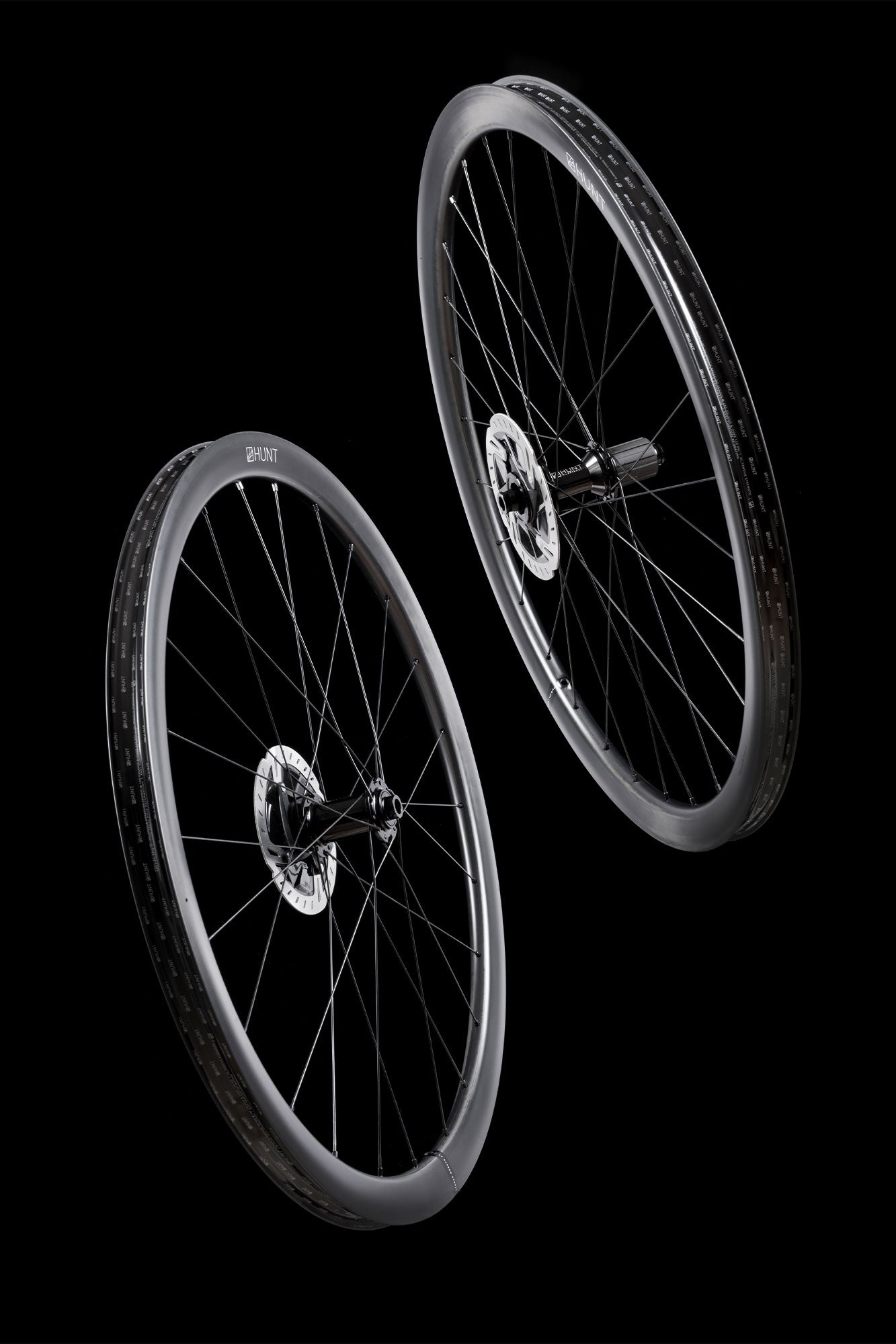 HUNT 35 Carbon Gravel Wheelset - Lightweight & Durable for Off-Road Cycling | Perfect for Adventure Riding, Bikepacking & Trail Exploration