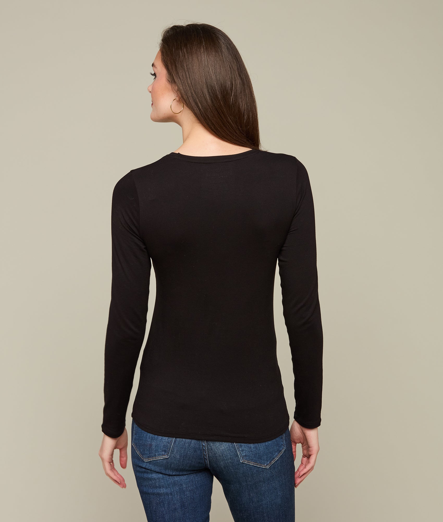Soft Touch Long Sleeve T-Shirt for Women & Men - Comfortable Cotton Blend Black Top for Everyday Wear, Work & Casual Outfits