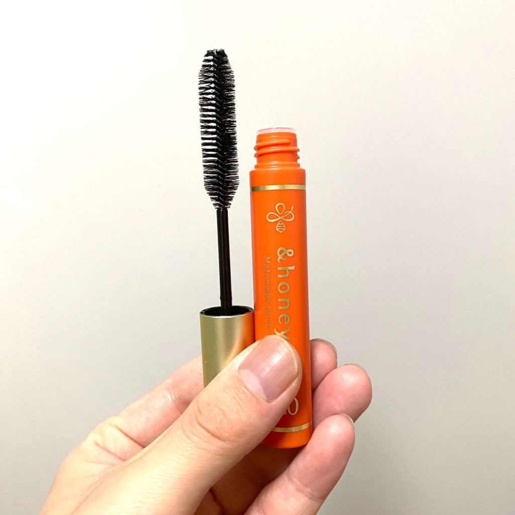 &honey Matomake Stick - Natural Hair Flyaway Control & Styling Wax (9g) - Perfect for Smooth Hairstyles, Frizz Control & Updos