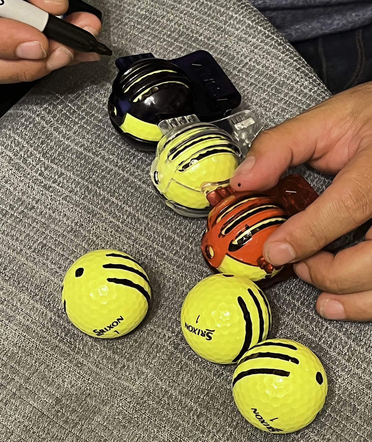 VISUALIZE Tri-Line Golf Ball Marker - High Precision Alignment Tool for Putting & Driving - Includes Marking Pens - Perfect for Practice & Tournament Play