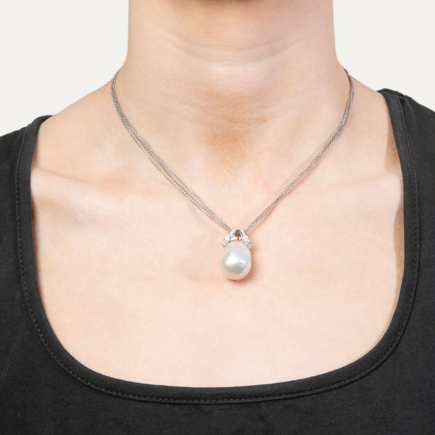 18K Gold Pearl and Diamond Pendant Necklace for Women - Elegant Jewelry Gift for Anniversary, Birthday & Special Occasions