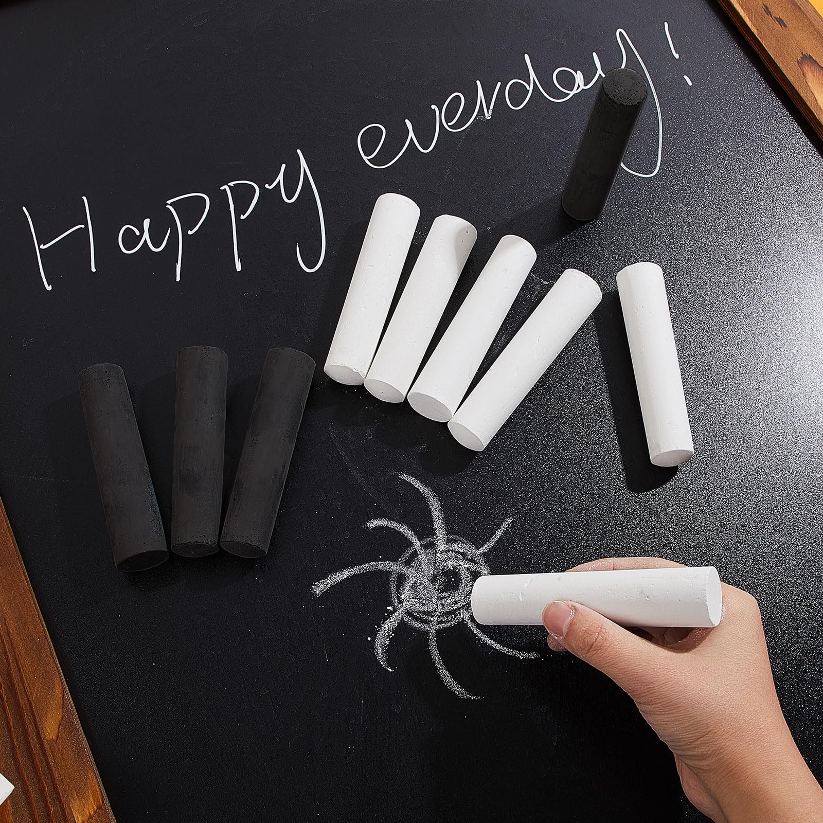 **100-Piece Jumbo Washable Sidewalk Chalk - Non-Toxic Black & White Chalk for Kids, Art, Playground & Classroom - Outdoor Fun, Chalkboard Drawing & Creative Play**    *(Perfect for Sidewalk Art, School Activities, Playground Fun & Creative Learning!)*