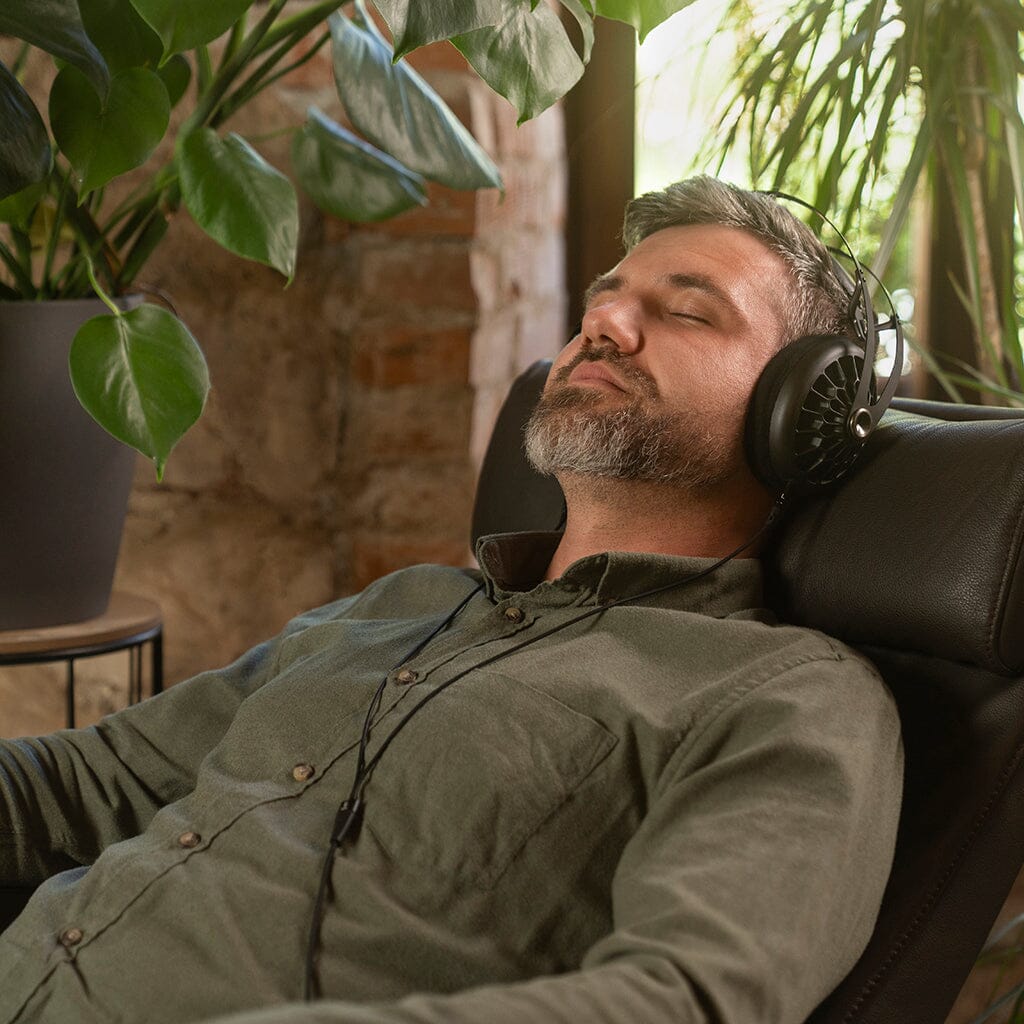 Meze Audio 105 AER Premium Over-Ear Headphones with Hi-Res Sound - Perfect for Music Lovers, Studio Recording & Gaming