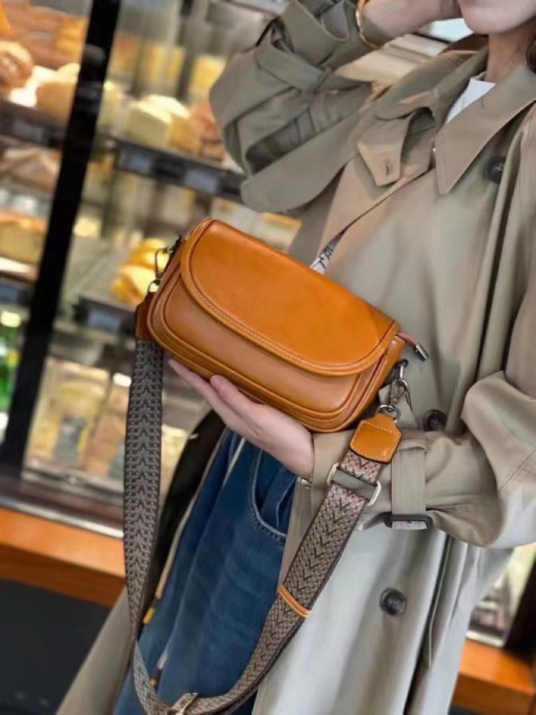 Stylish Leather Flap Crossbody Bag for Women - Fashionable Shoulder Purse for Daily Use, Travel & Shopping