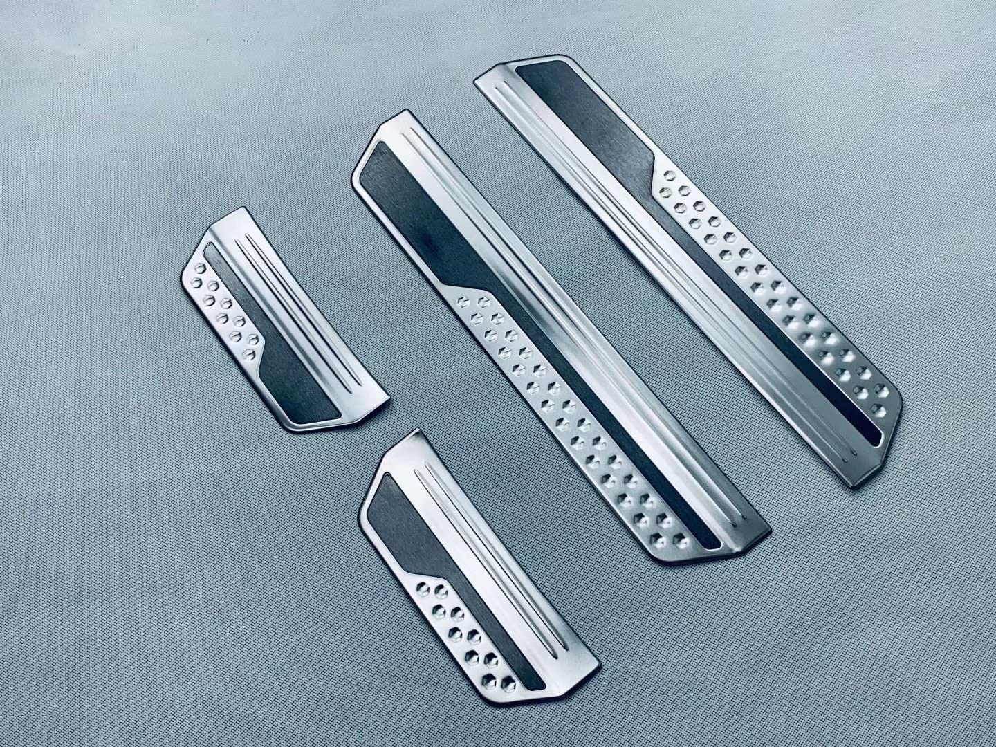 HR-V 2021-2022 Rear Bumper Protector & Door Sill Guards for Honda HRV - Stainless Steel Scuff Plate & Kick Panel Cover - Interior Accessories (Silver) - Perfect for Parking Protection & Scratch Prevention
