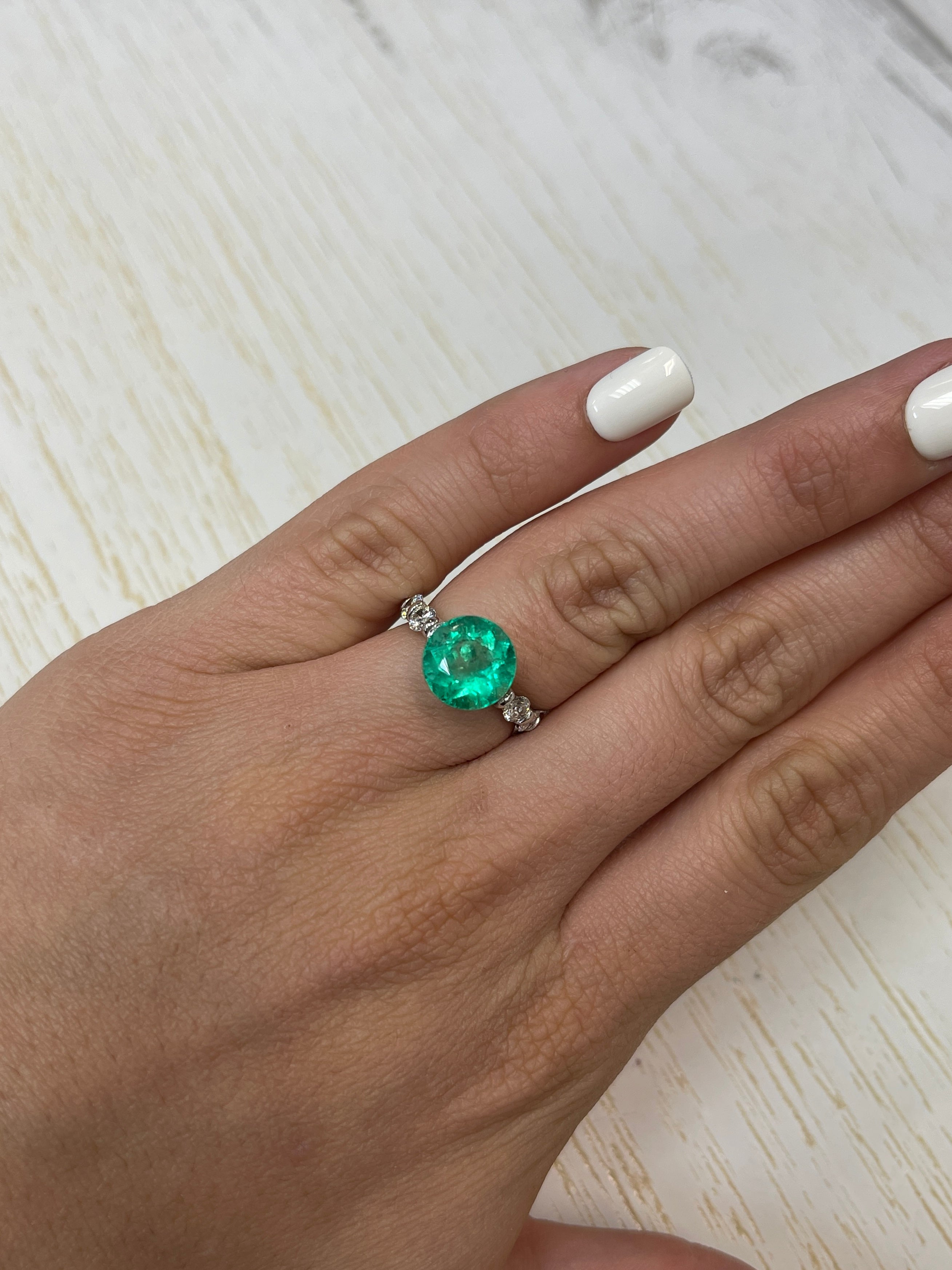 3.79 Carat 10x10mm Vibrant Green Natural Round Loose Colombian Emerald Gemstone for Jewelry Making, Engagement Rings & Luxury Gifts