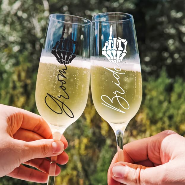 Personalized Skeleton Bride and Groom Champagne Flute Set - Gothic Wedding Glassware for Halloween, Gothic Weddings, and Unique Anniversary Gifts