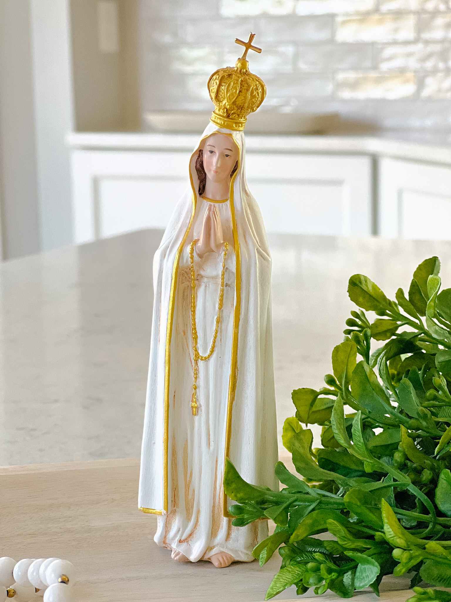 Our Lady of Fatima Statue - Handcrafted Religious Figurine for Home Altar, Prayer & Devotion - Perfect for Catholic Gifts, Church Decor & Spiritual Meditation