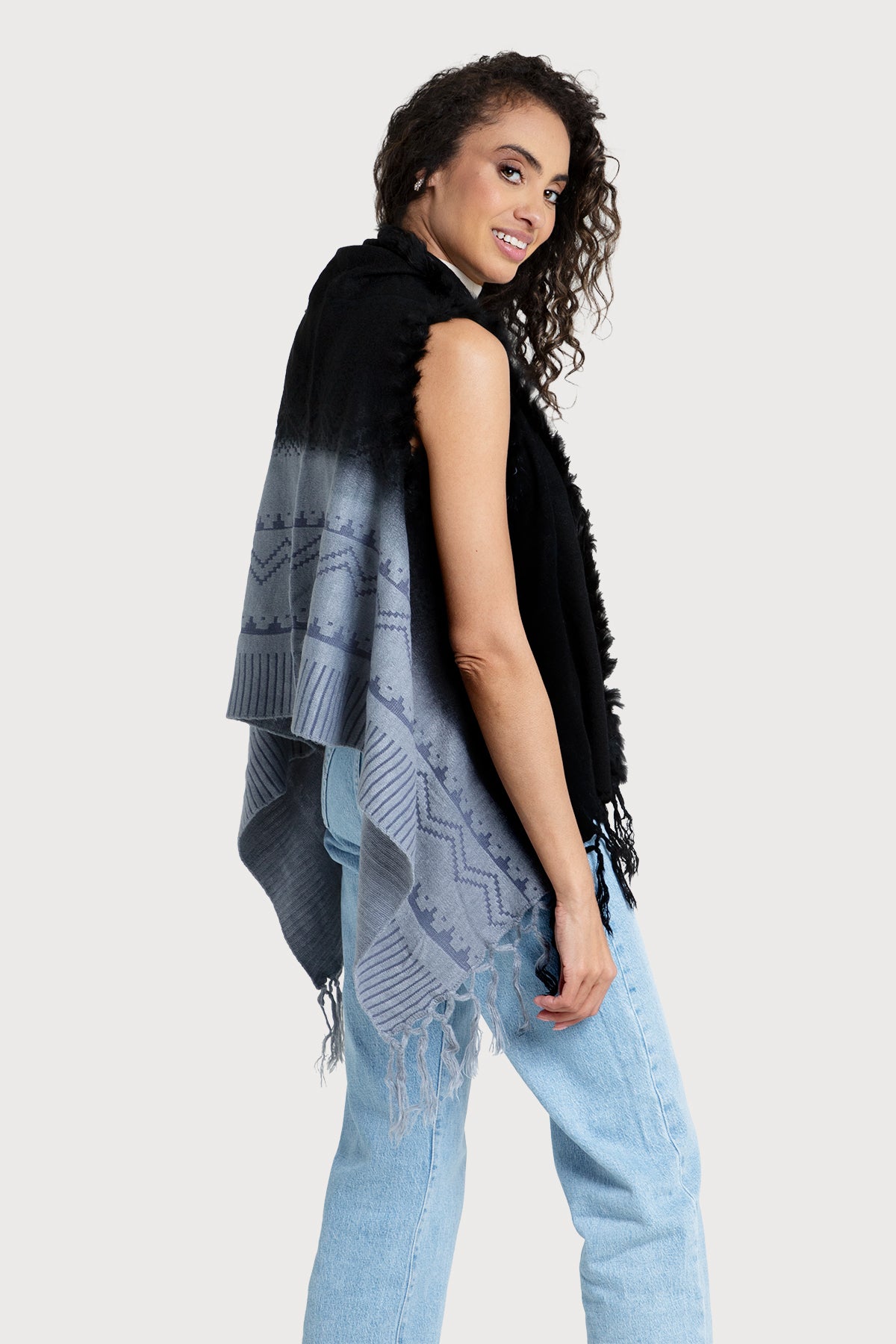Women's Faux Fur Fringed Vest - Cozy Winter Fashion Outerwear for Casual Outfits & Holiday Parties