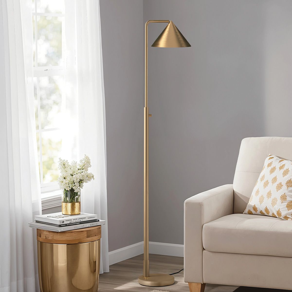 Alora Mood Remyck 1 Liter Floor Lamp - Brushed Gold & Matte Black Finish - Modern Living Room Lighting for Bedroom, Office & Reading Corner
