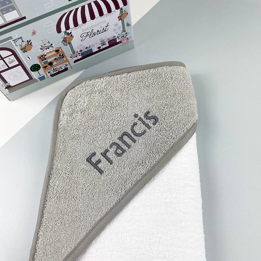 Luxury Neutral Baby Basket for Newborns - Perfect for Nursery, Baby Shower Gifts & Photo Props - Giraffes Design - SKU: LBG1041