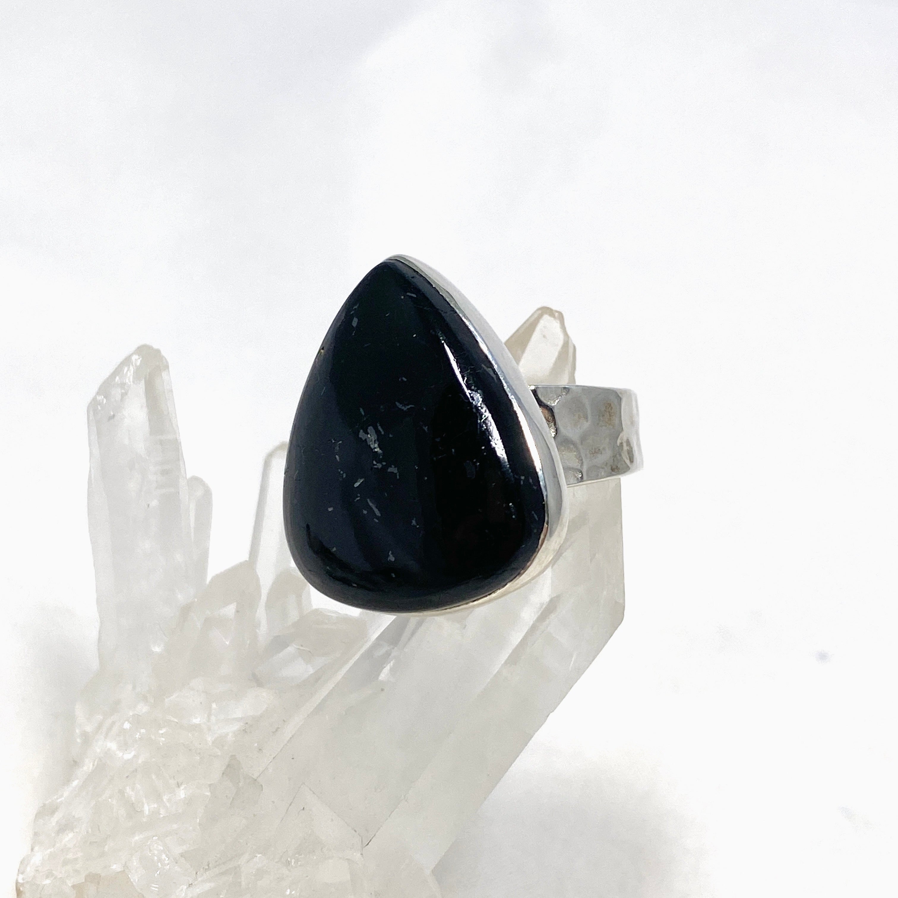Black Tourmaline Teardrop Hammered Band Ring for Women - Size 9, KRGJ2873 - Perfect for Spiritual Healing, Meditation & Everyday Boho Jewelry