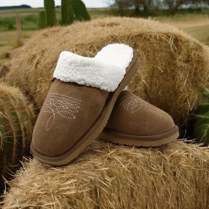 Western Cowgirl Slippers for Women - Comfortable Faux Fur House Shoes - Perfect for Country Dancing, Rodeo Events & Cozy Home Wear