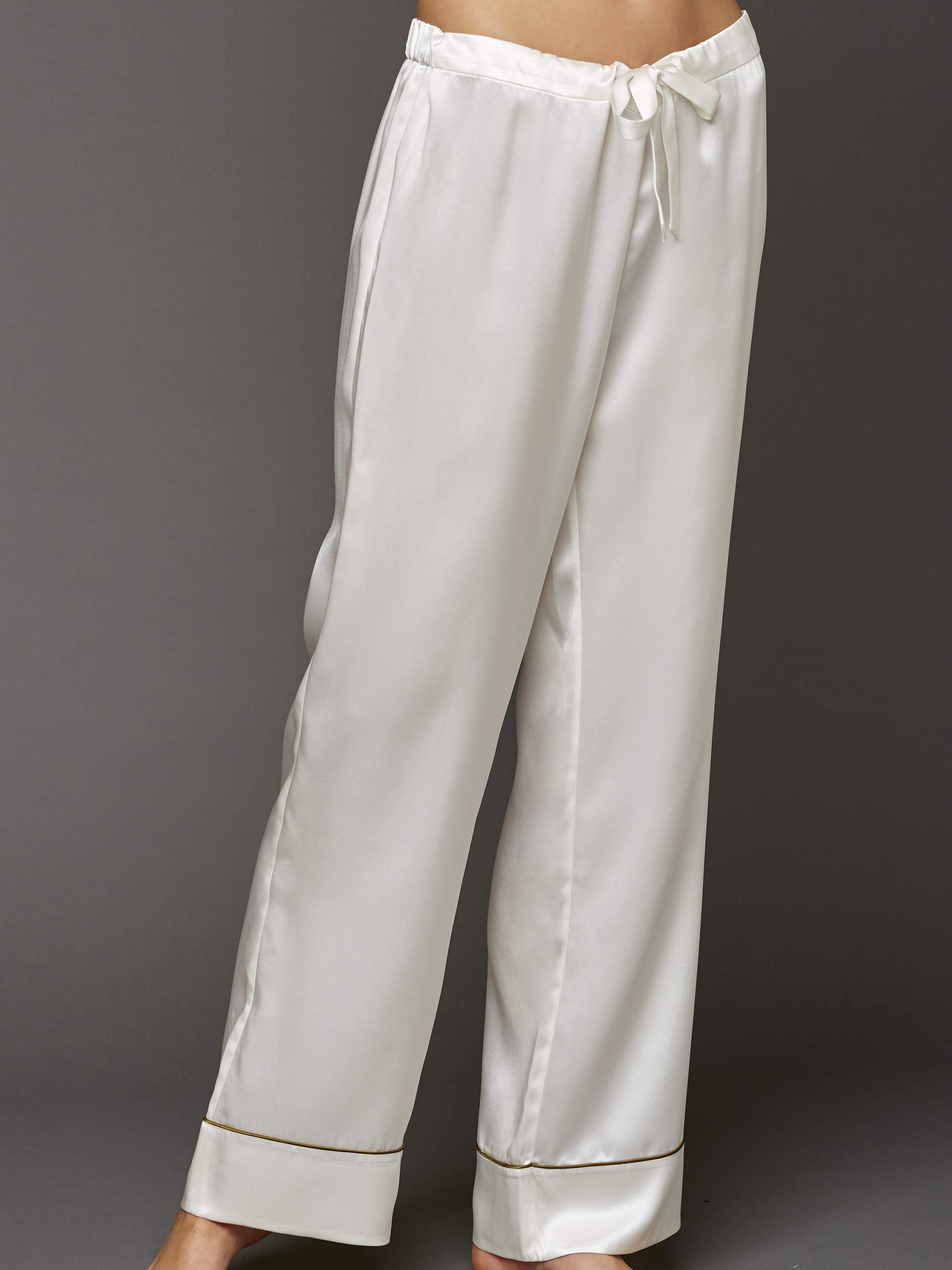 Women's 100% Silk Pajama Set - Soft & Breathable Sleepwear for Comfortable Nights | Perfect for Lounging, Travel & Gift Giving