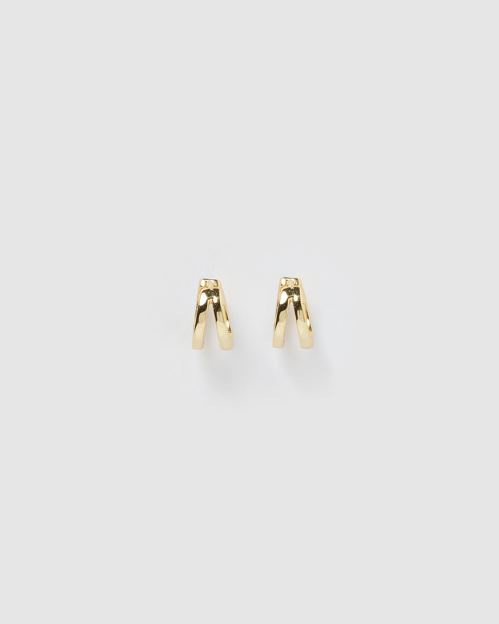 Izoa Diaz Huggie Gold Hoop Earrings for Women - 14K Gold Plated Minimalist Huggie Earrings for Everyday Wear | Perfect for Work, Date Night & Gifting