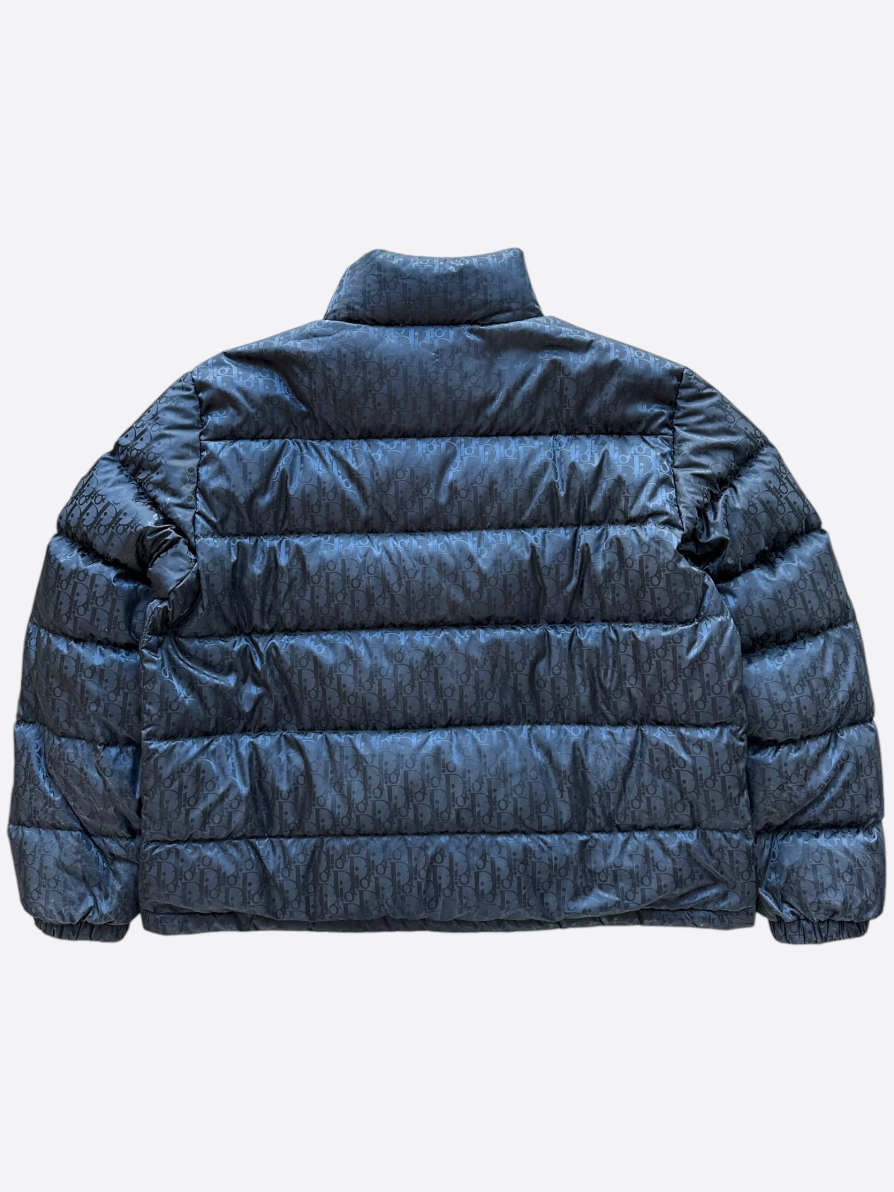 Dior Navy Oblique Puffer Jacket for Women - Winter Warm Quilted Down Coat | Fashionable Outerwear for Cold Weather, Street Style & Luxury Fashion