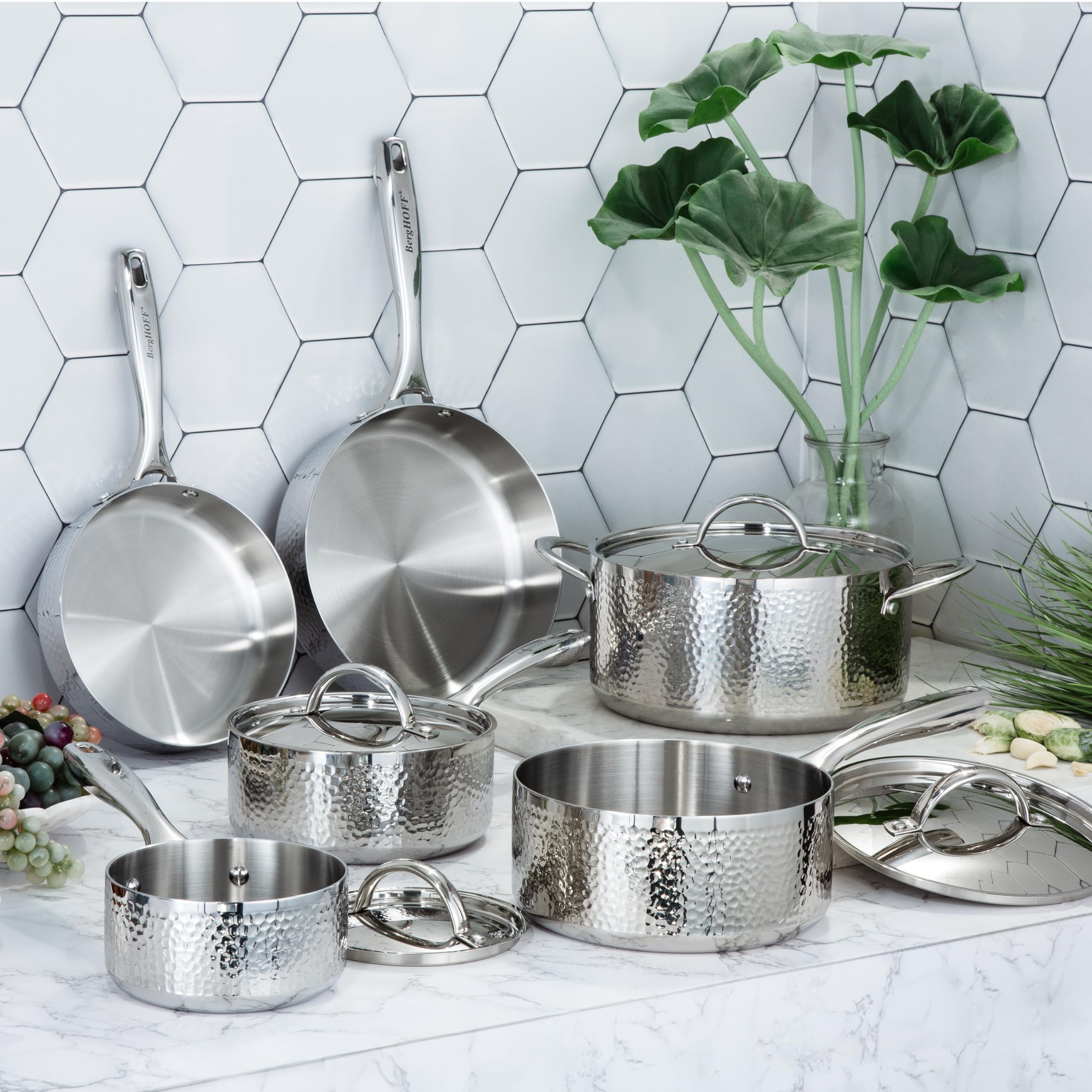 BergHOFF Vintage Tri-Ply 18/10 Stainless Steel Saucepan 3 Quart with Lid - 8 Inch Induction Compatible Cookware, Hammered Finish & Ergonomic Handle - Perfect for Soups, Sauces, and Slow Cooking
