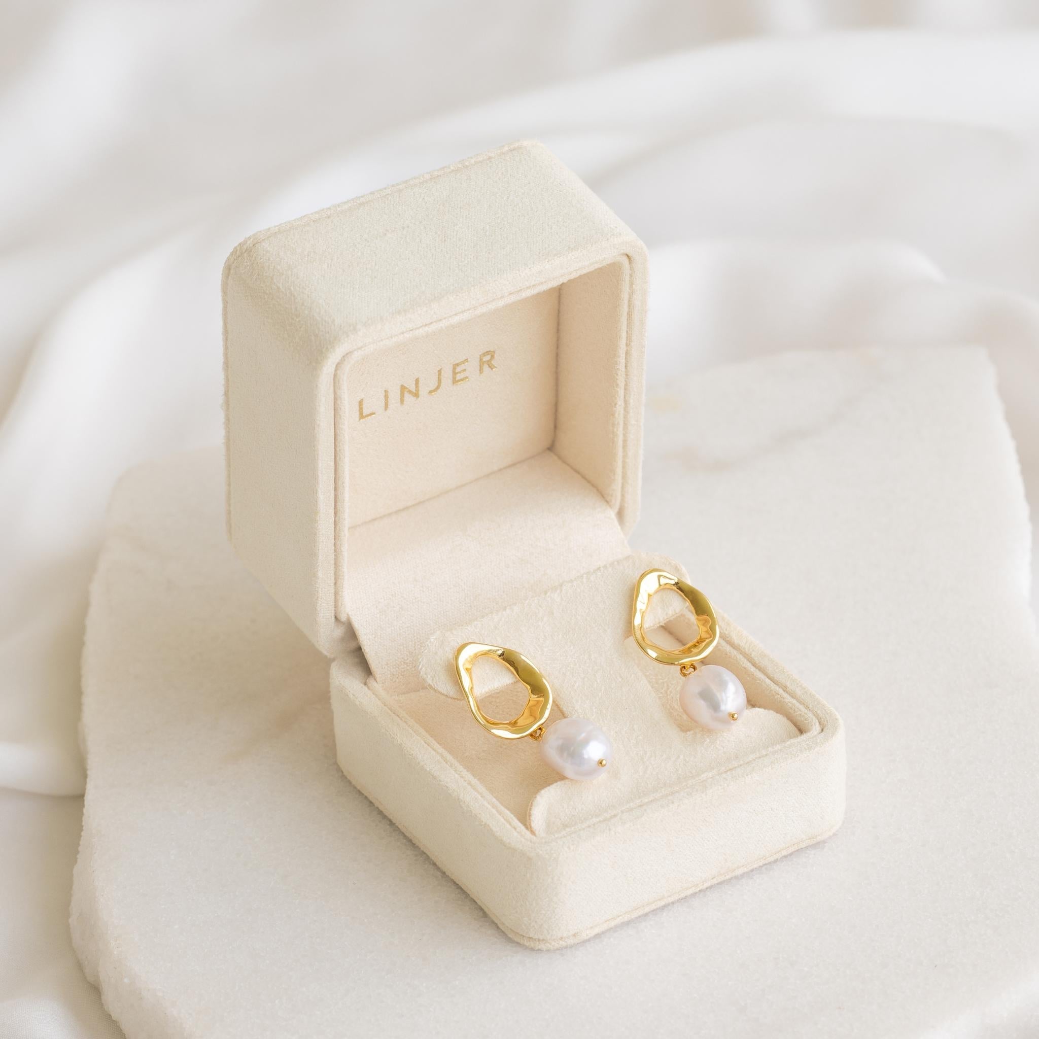 Velvet Drop Earrings Jewelry Box - Elegant Gift Packaging for Earrings, Necklaces & Small Jewelry - Perfect for Travel, Storage & Gift Giving