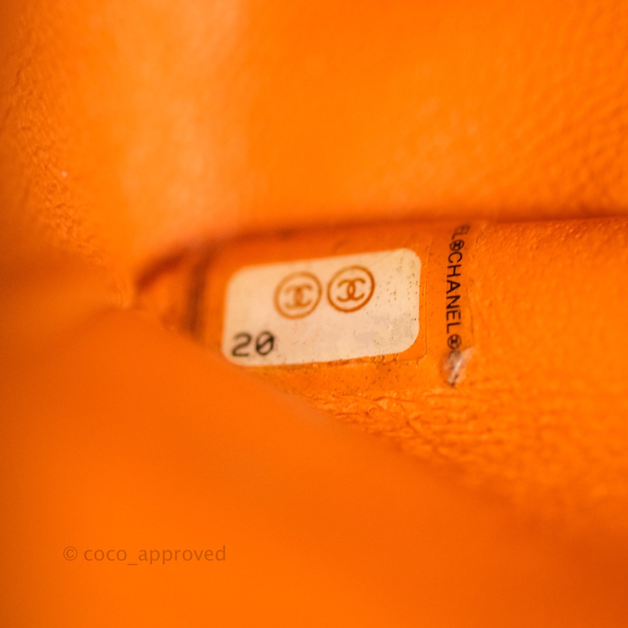 Chanel Classic M/L Medium Double Flap Bag in Orange Patent Leather with Silver Hardware - Perfect for Evening Events & Luxury Fashion Accessories