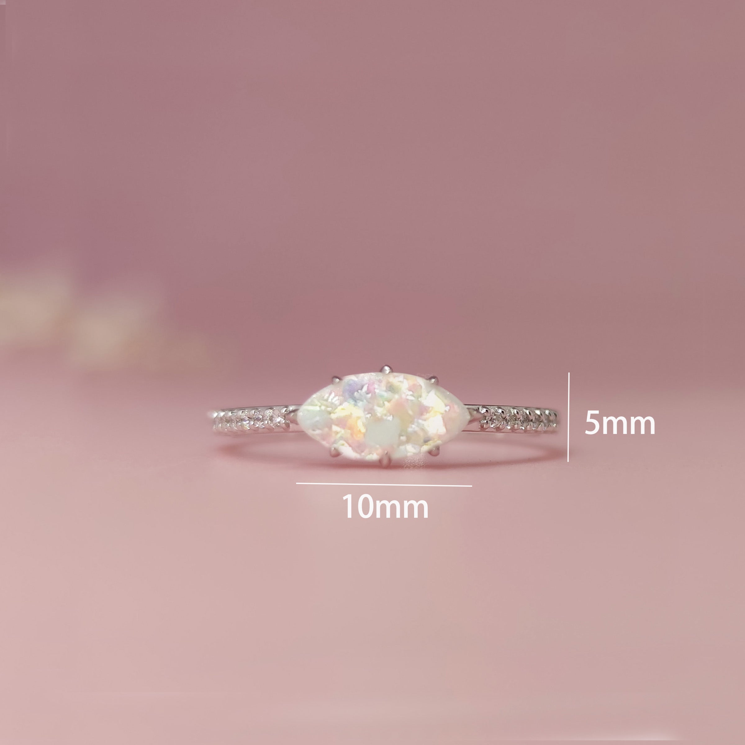 Golden Memorial Ashes Ring for Loved Ones - Cremation Jewelry for Men & Women - Perfect for Keeping Memories Close - Ideal for Grieving, Memorial Services & Everyday Wear