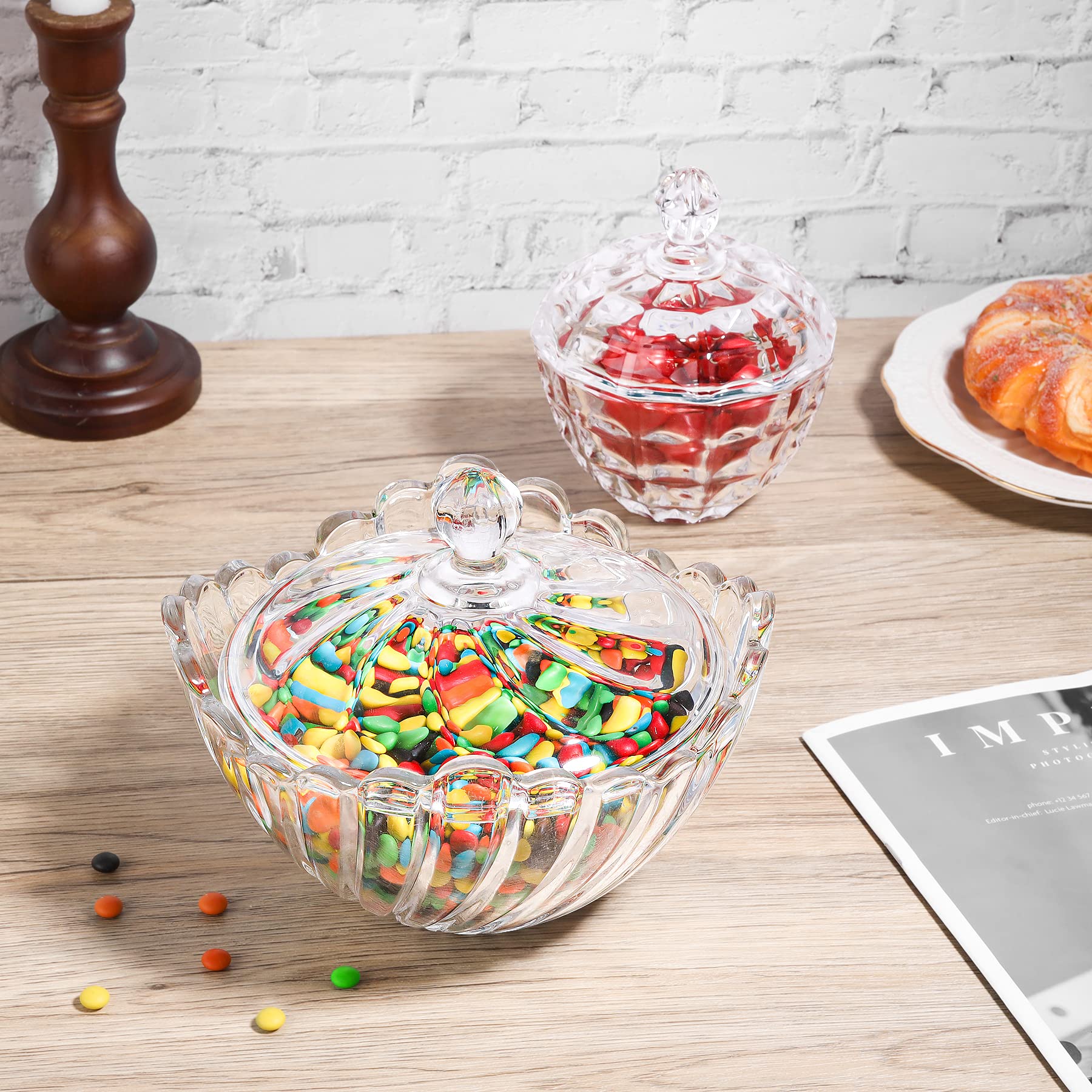 ComSaf Large Glass Candy Dish with Lid - Clear Covered Candy Bowl & Crystal Candy Jar - Decorative Candy Server for Home, Kitchen, Office - Perfect for Parties, Holidays & Gift Giving (Set of 1)