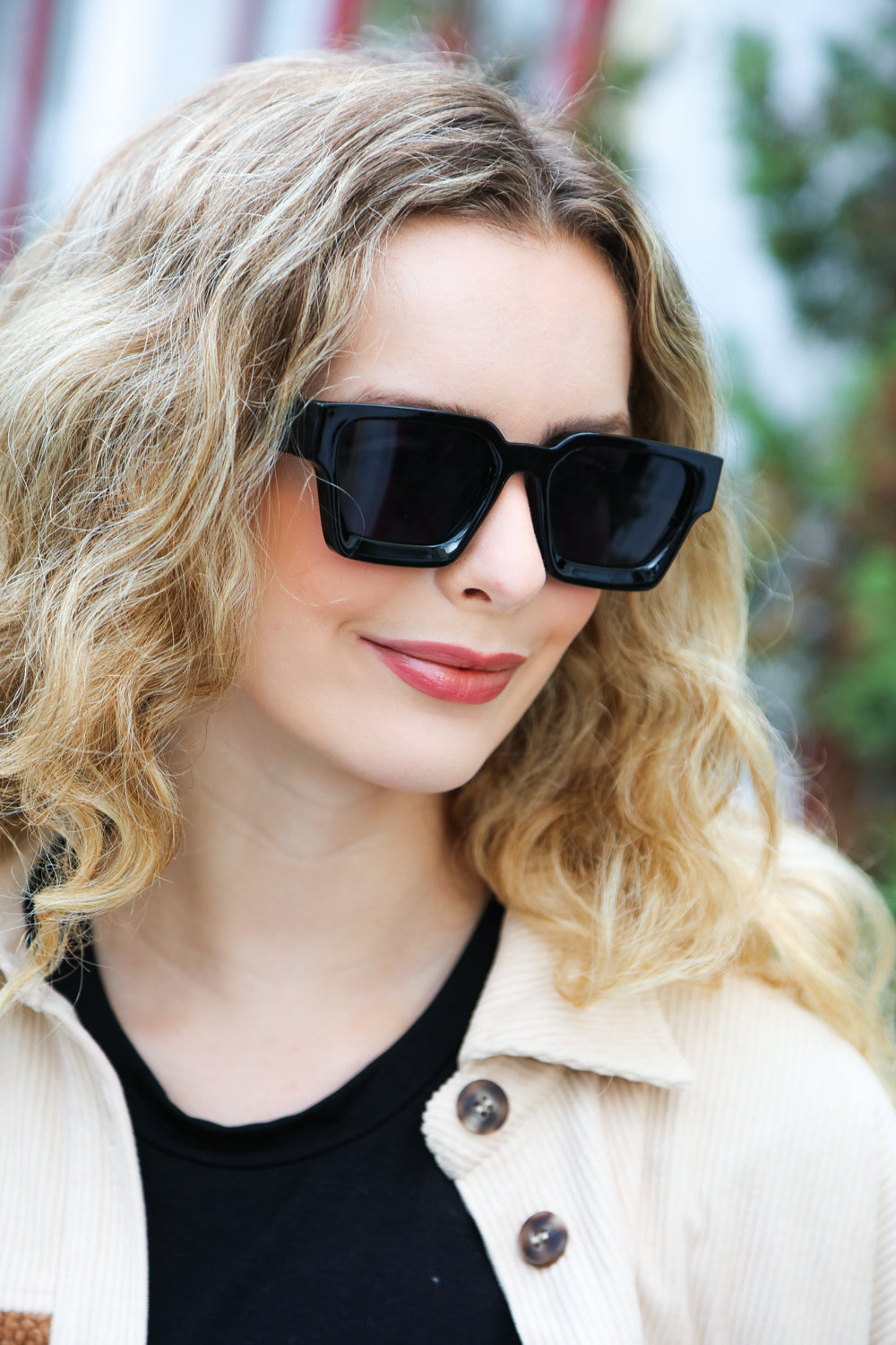 Stylish Black Thick Frame Rectangle Sunglasses for Men & Women - UV Protection, Polarized, Fashionable Square Shades for Driving, Beach, Outdoor Activities