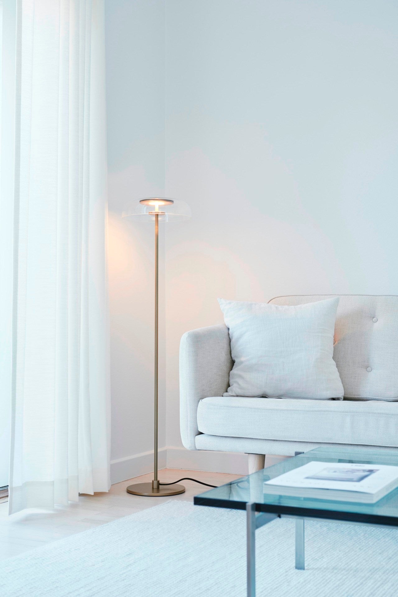 Blossi Modern Floor Lamp with Adjustable Brightness - Perfect for Living Room, Bedroom, and Office Lighting Decor