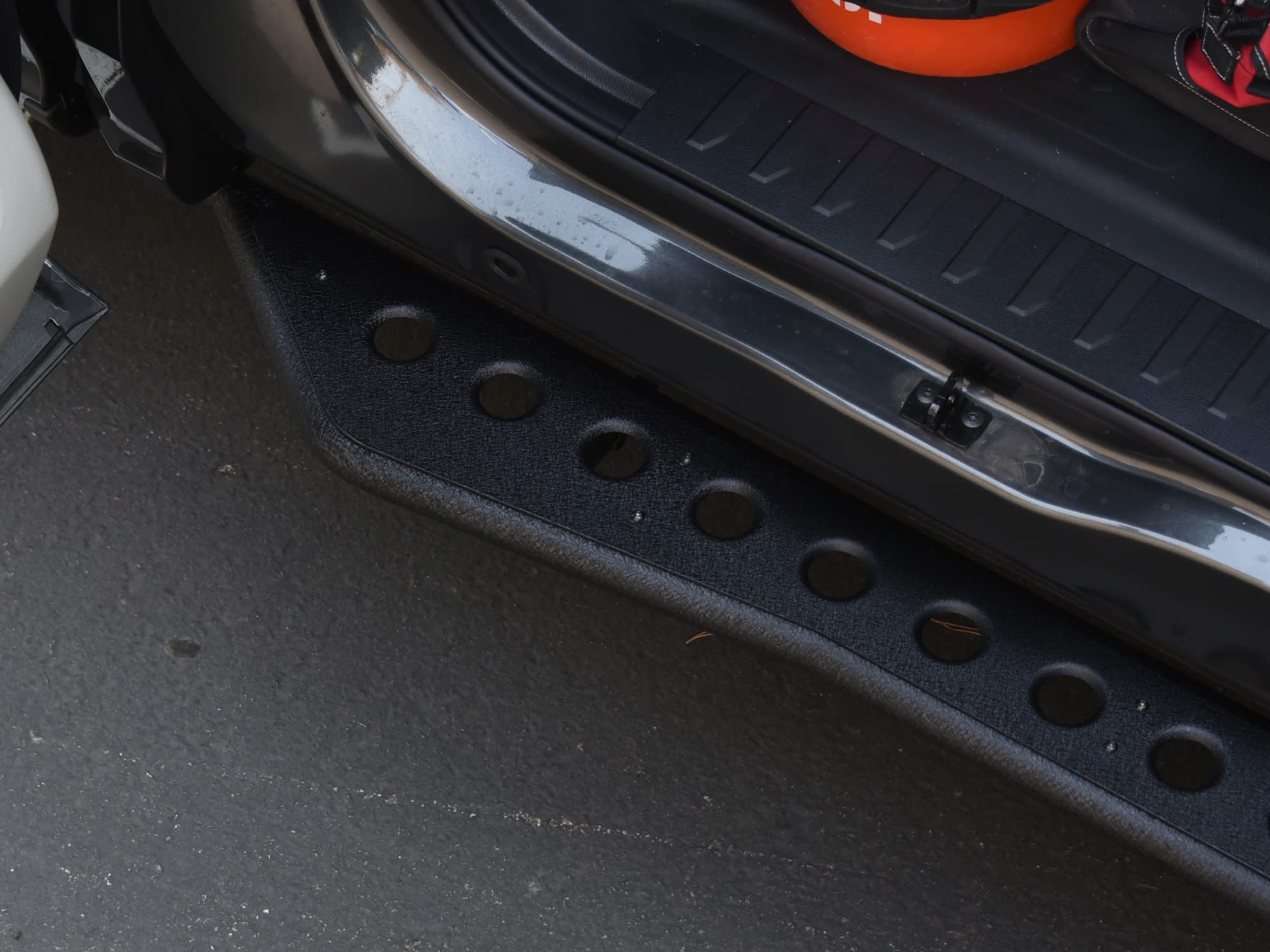 Armordillo RS Series Running Boards - Textured Black Side Step Bars for 2009-2023 Dodge Ram 1500/2500/3500 Crew Cab (Fits 2019-2023 Classic Models) | Durable Truck Accessories for Off-Roading & Daily Use | Part# 8702055
