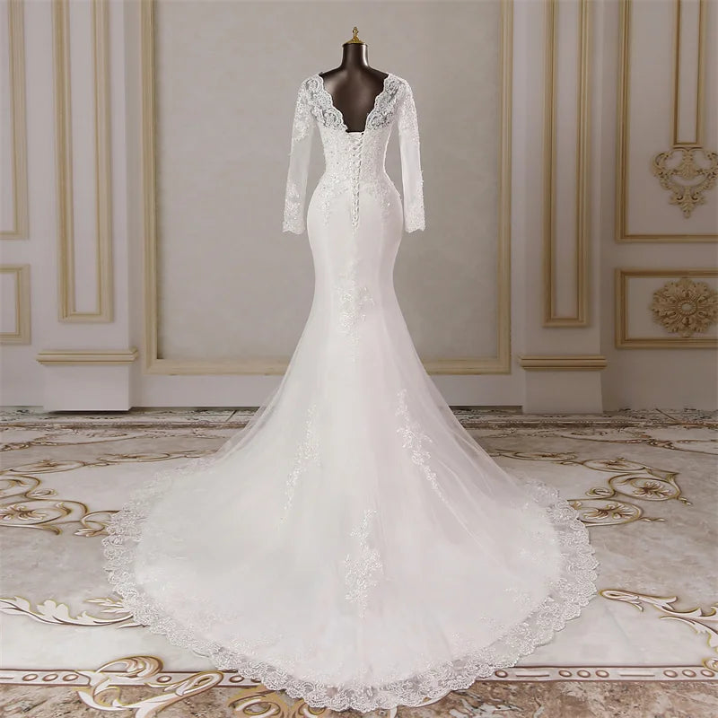 Elegant Long Sleeve Applique Mermaid Wedding Dress for Bride - Perfect for Beach, Church, and Formal Wedding Ceremonies