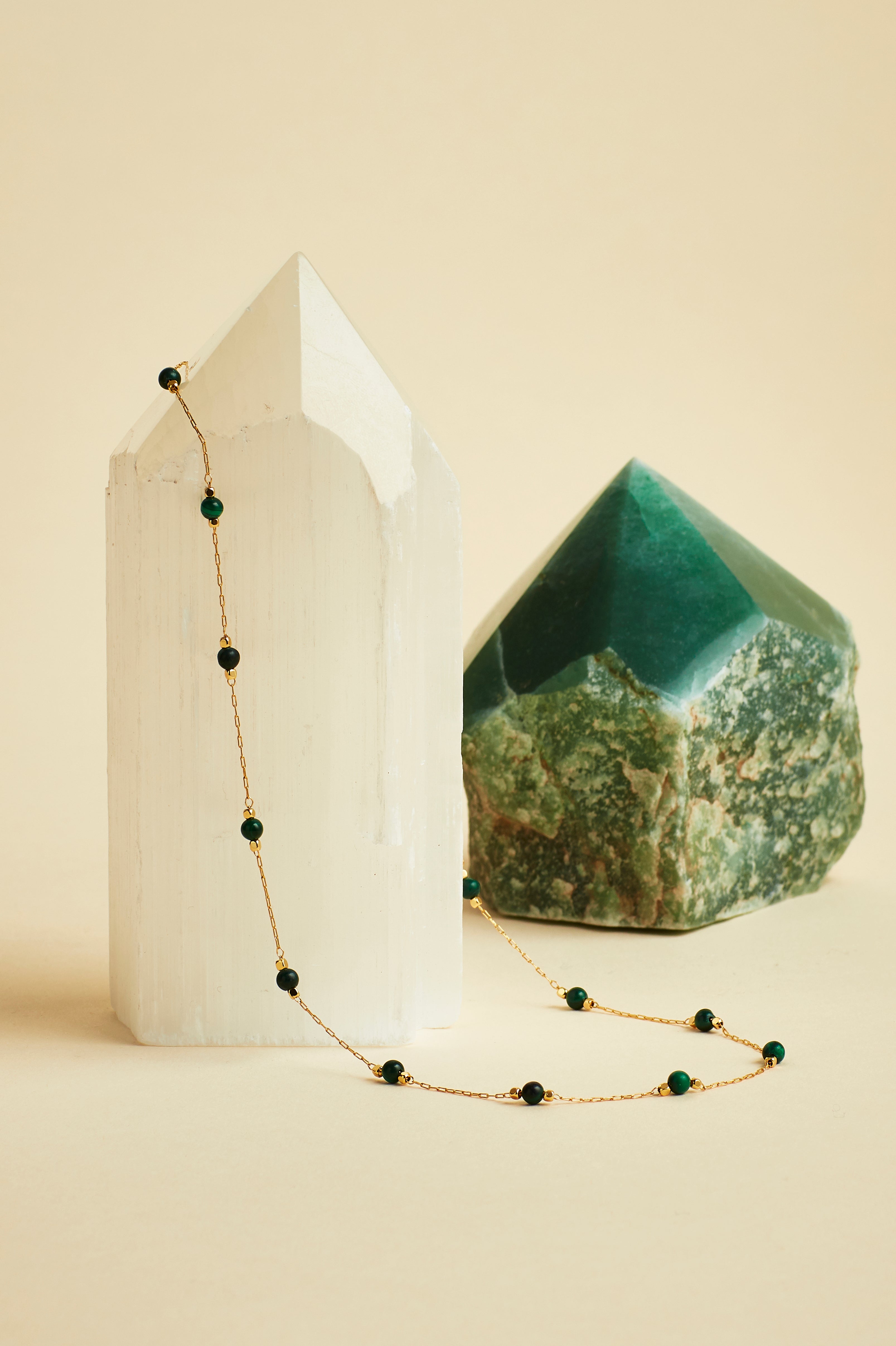 Healing Malachite Gemstone Beaded Necklace for Women - Natural Green Stone Jewelry for Meditation, Energy Balance & Spiritual Wellness - Perfect for Yoga, Reiki & Holistic Healing Practices