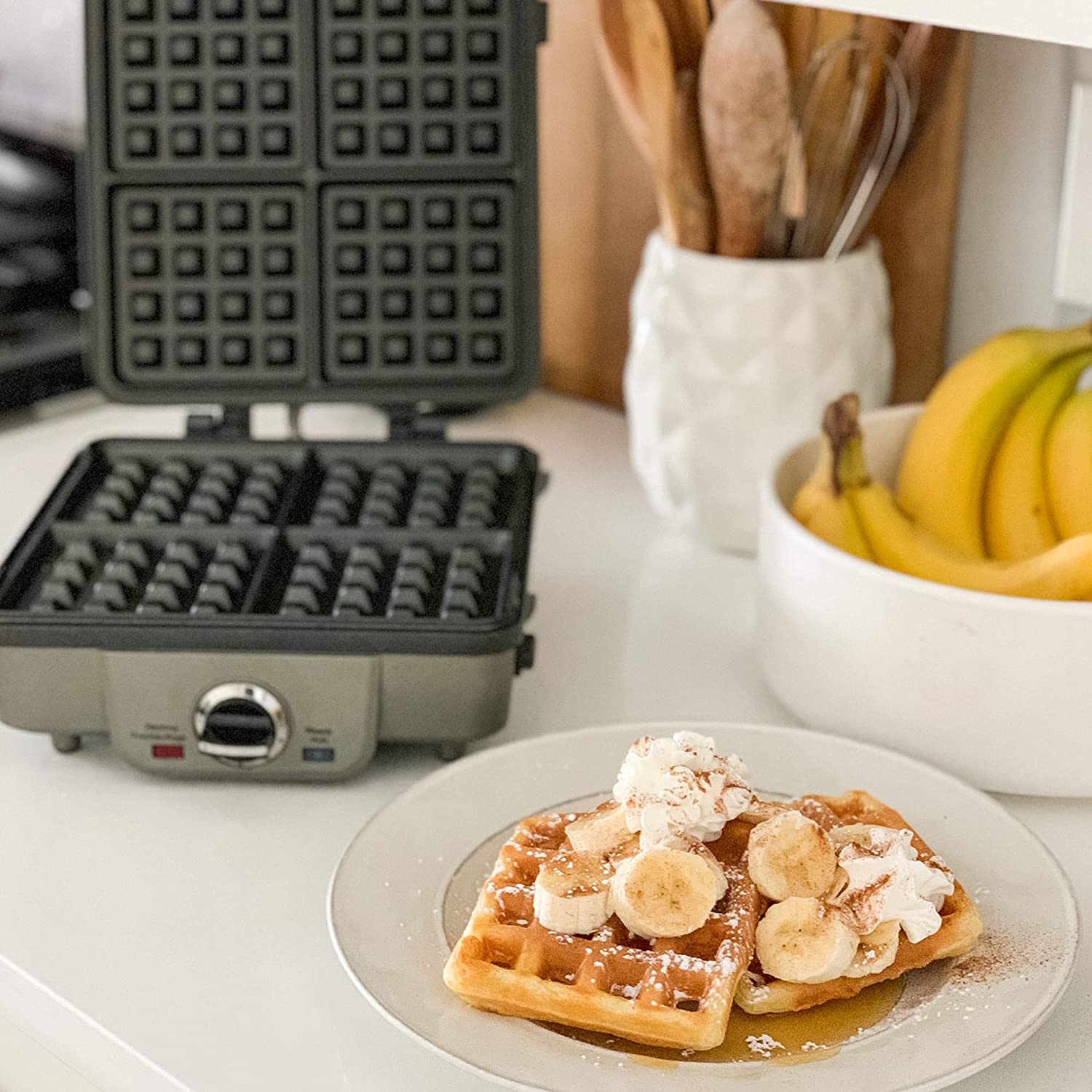 CUISINART Belgian Waffle Maker WAF-350C - Professional Pancake & Waffle Iron for Home Breakfast, Brunch & Family Gatherings
