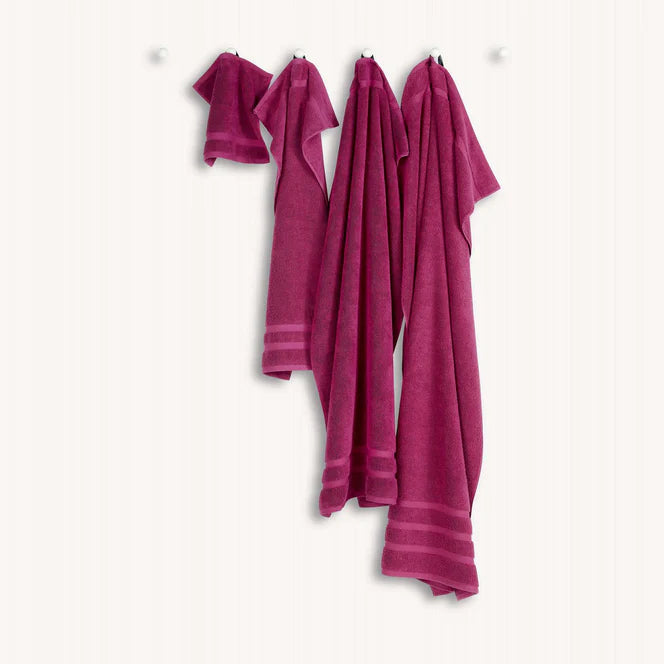 Christy Signum Combed Cotton Bath Towel - Soft & Absorbent Plum Color - Perfect for Spa, Bathroom & Luxury Home Use
