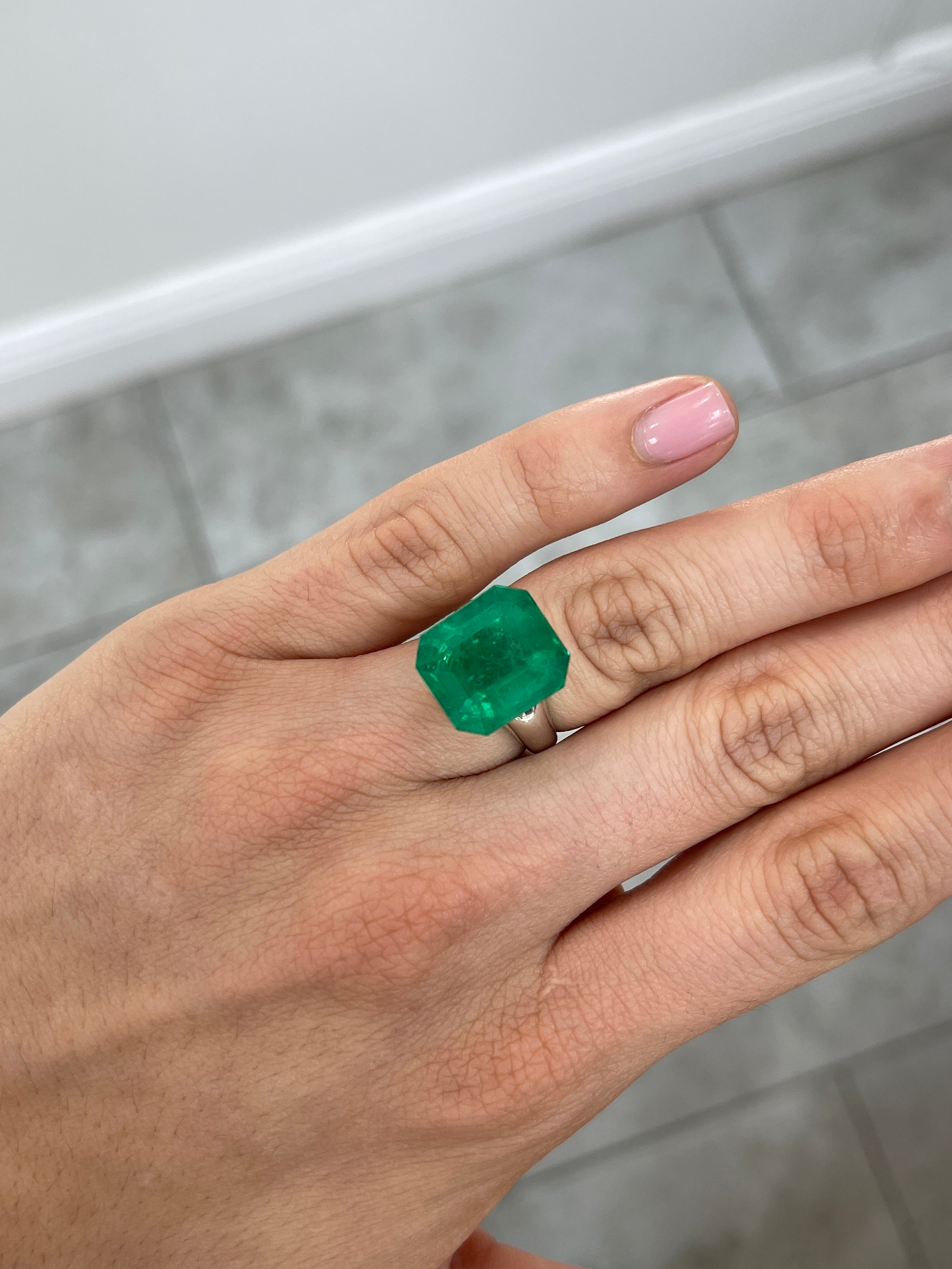 13.04 Carat Large 15x14mm AAA+ Loose Colombian Emerald Gemstone - Emerald Cut for Jewelry Making, Engagement Rings & Luxury Gifts