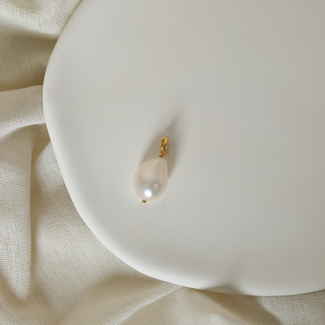 Dame Pearl Charm - Elegant Pearl Jewelry for Women, Perfect for Weddings, Parties & Special Occasions