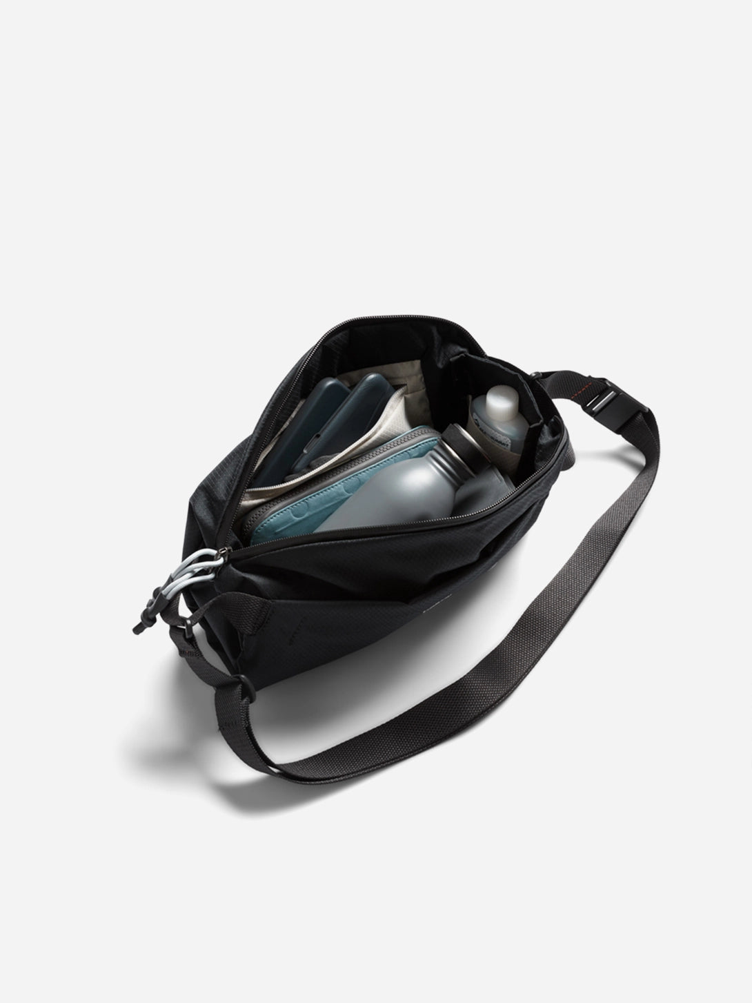 Bellroy Lite Sling Bag - Compact & Lightweight Crossbody Bag for Men & Women | Perfect for Travel, Hiking, and Everyday Carry (Model: MTP0125E)