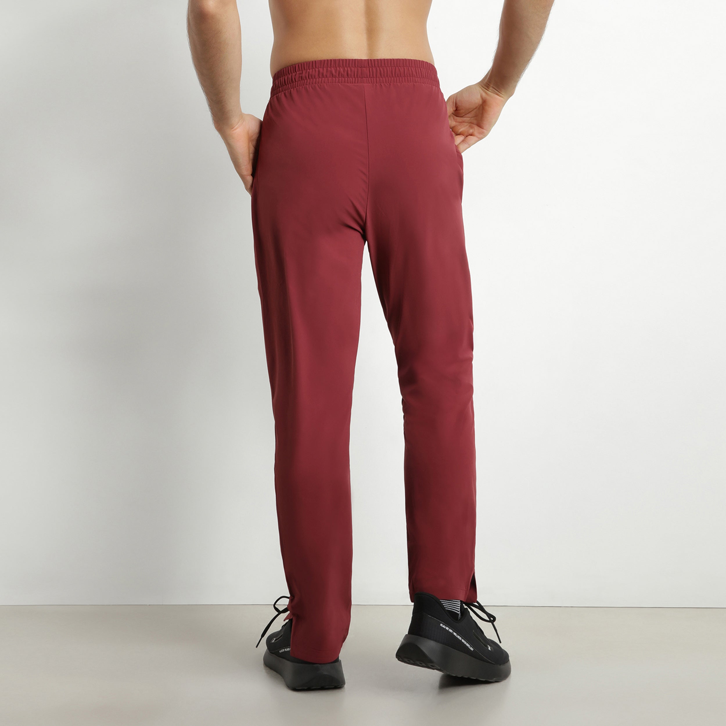 Men's Stretch Chino Sport Pants in Bordeaux - Comfortable & Stylish Activewear for Gym, Running & Casual Wear