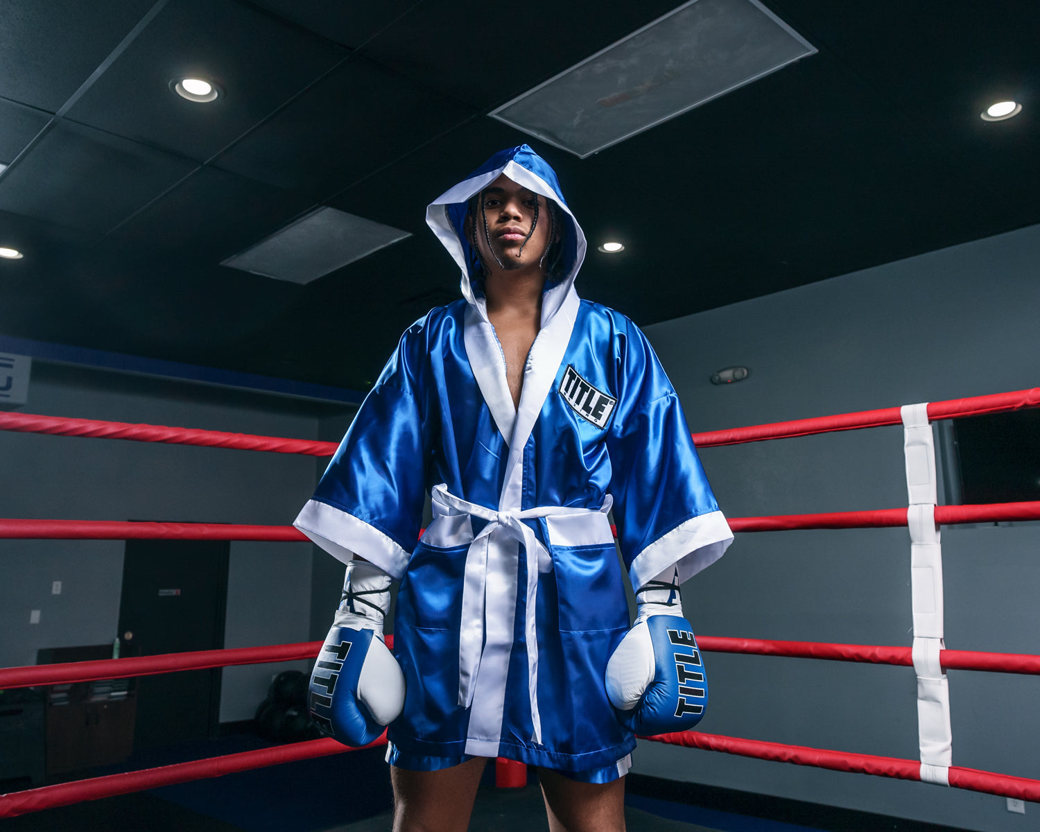 TITLE Boxing Pro Fingertip Training Robe 2.0 - Premium Boxing & MMA Sparring Gear for Fighters & Athletes - Perfect for Gym Workouts, Martial Arts Training & Competition