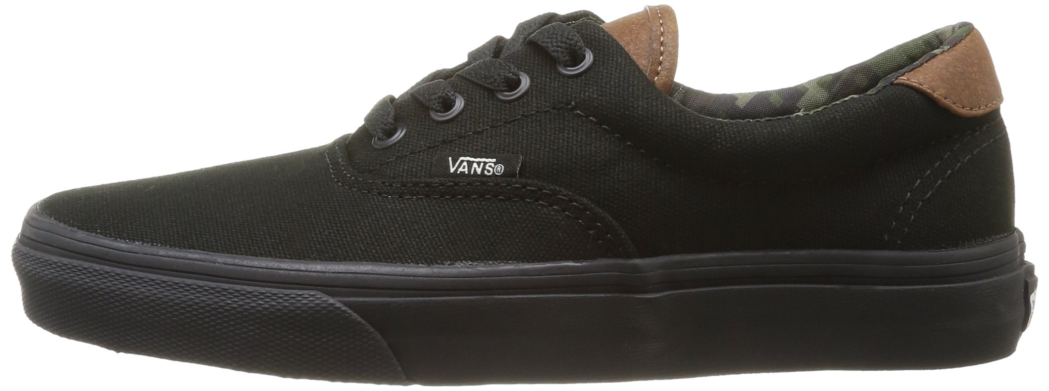 Vans Men's Classic Low-Top Sneakers - Casual Skate Shoes for Men | Comfortable & Durable Canvas Shoes for Skating, Streetwear & Everyday Wear