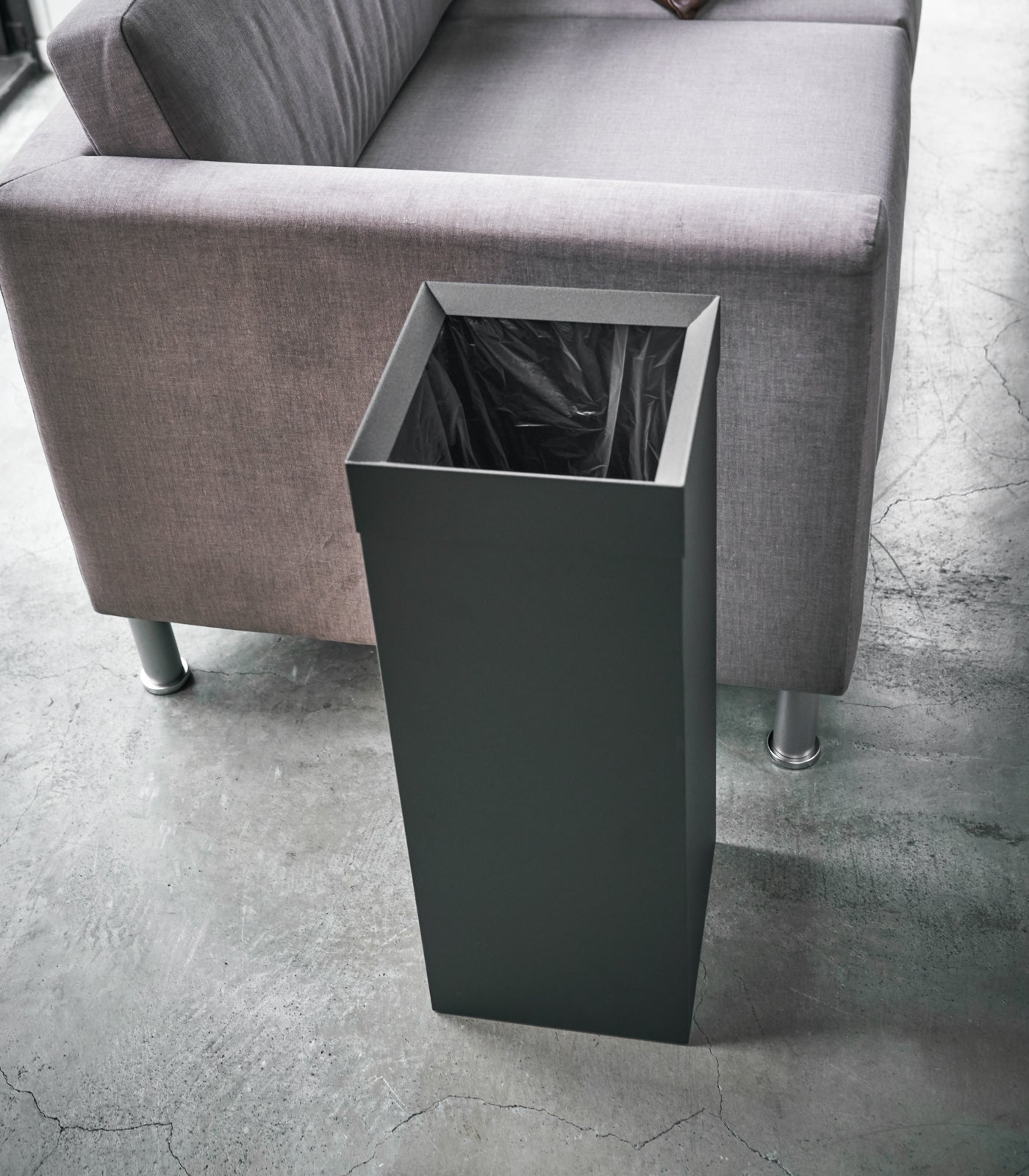 Stainless Steel Trash Can with Lid - 13 Gallon Kitchen Garbage Bin for Home, Office & Outdoor Use