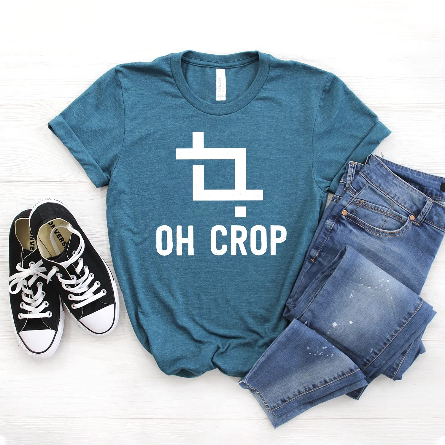 Camera Lover T-Shirt - Oh Crop Photography Tee - DSLR Photographer Shirt - Unisex Softstyle Cotton Top for Men & Women - Perfect Gift for Photographers & Camera Enthusiasts