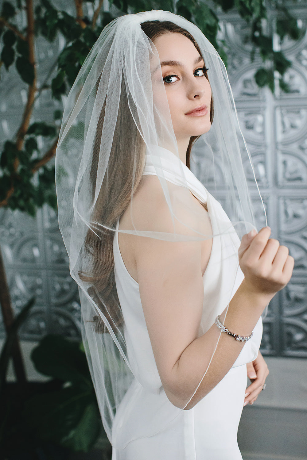 Elegant Pencil Edge Bridal Veil - Perfect for Weddings, Bridal Showers & Formal Events | Lace Trim Cathedral Length Wedding Veil