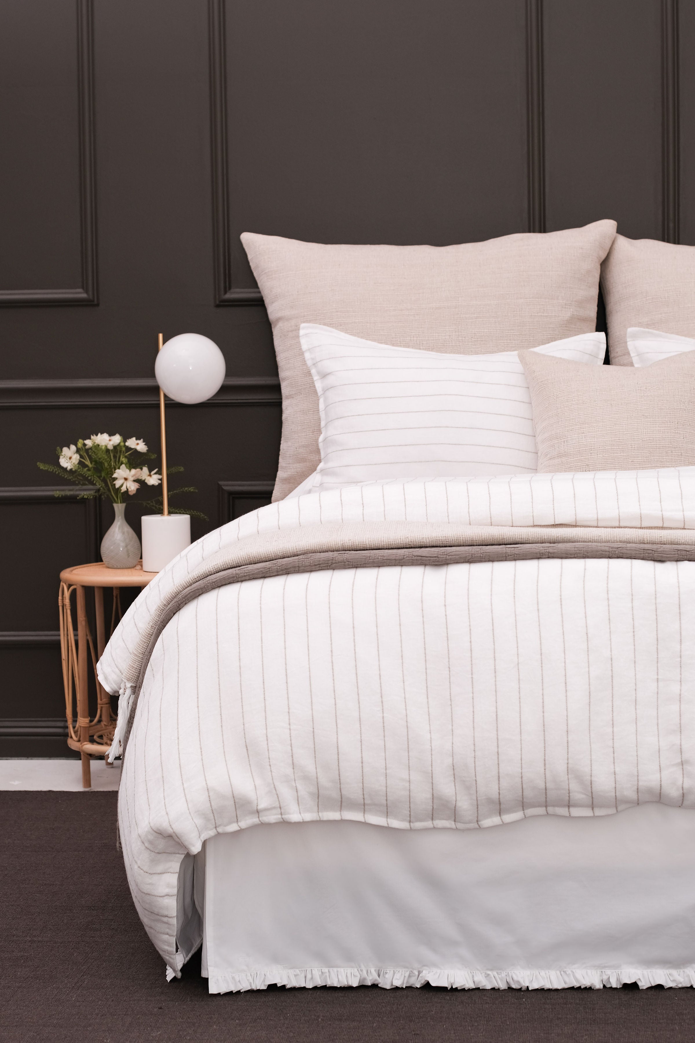 Audrey Cotton Percale Bed Skirt - Premium Fitted Dust Ruffle for Queen & King Beds - Perfect for Bedroom Decor & Hotel Style Makeover