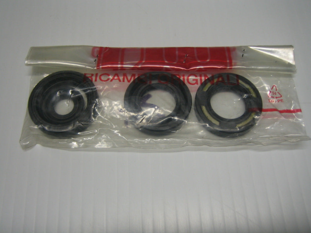 TM Oil Seal Kit for K9/K9B/K9C Engines - High Performance Replacement Seals for Automotive Repair & Maintenance