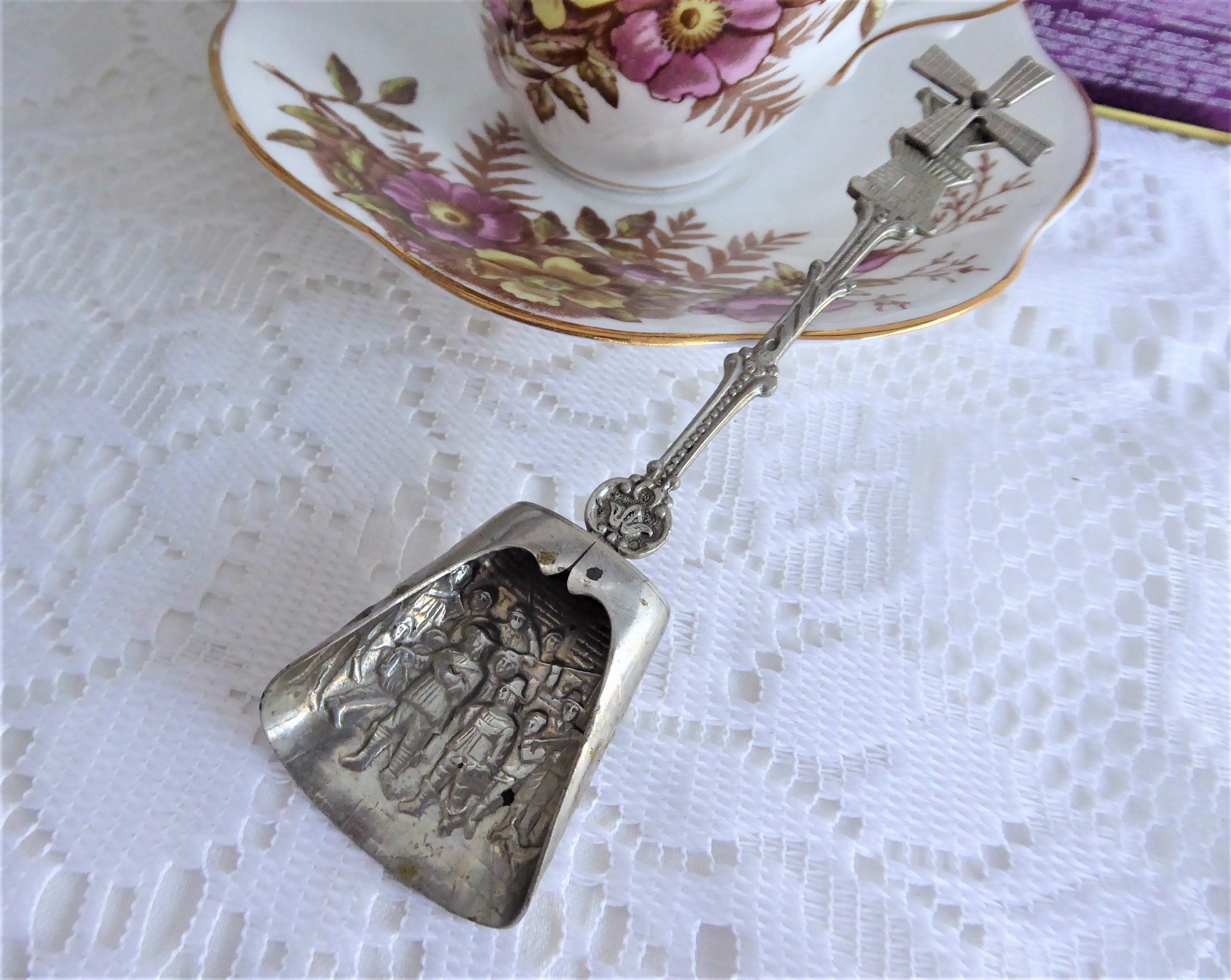 Vintage 1950s Dutch Mechanical Silver Sugar Spoon - Antique Sugar Shovel & Caddy Spoon for Tea, Coffee, and Dessert Serving