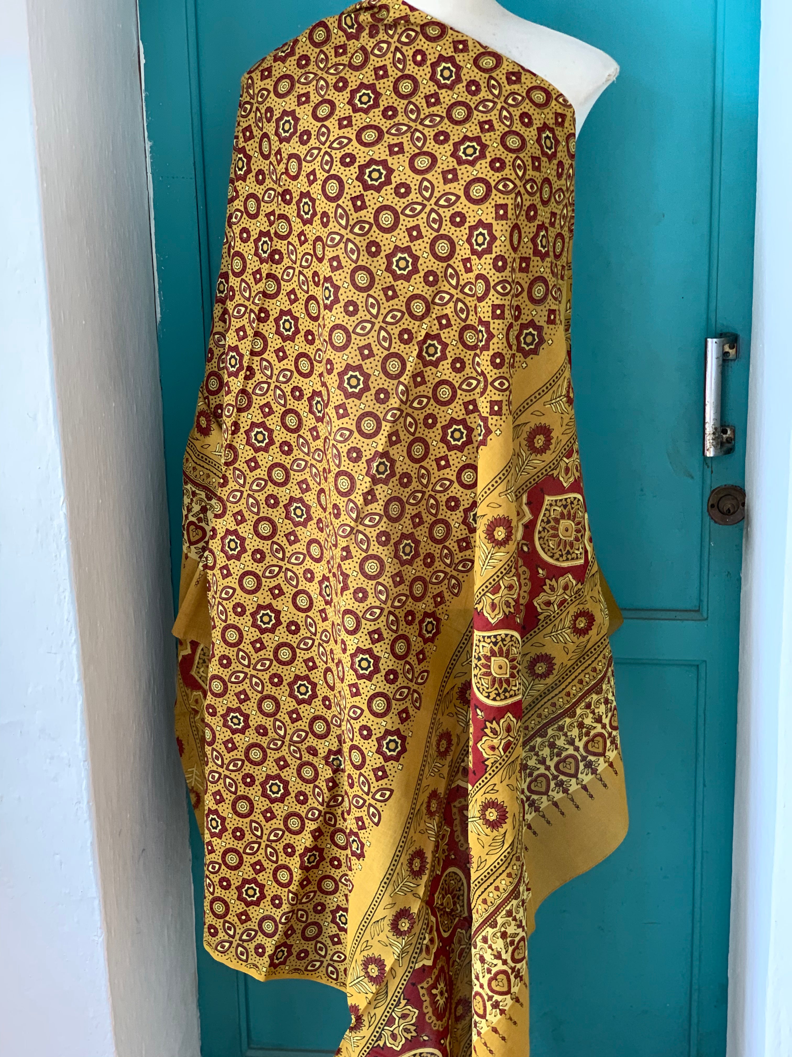 Stylish Cotton Sarong Pareo - Soft Beach Wrap & Shawl for Women | Perfect for Summer, Vacations & Poolside Lounging