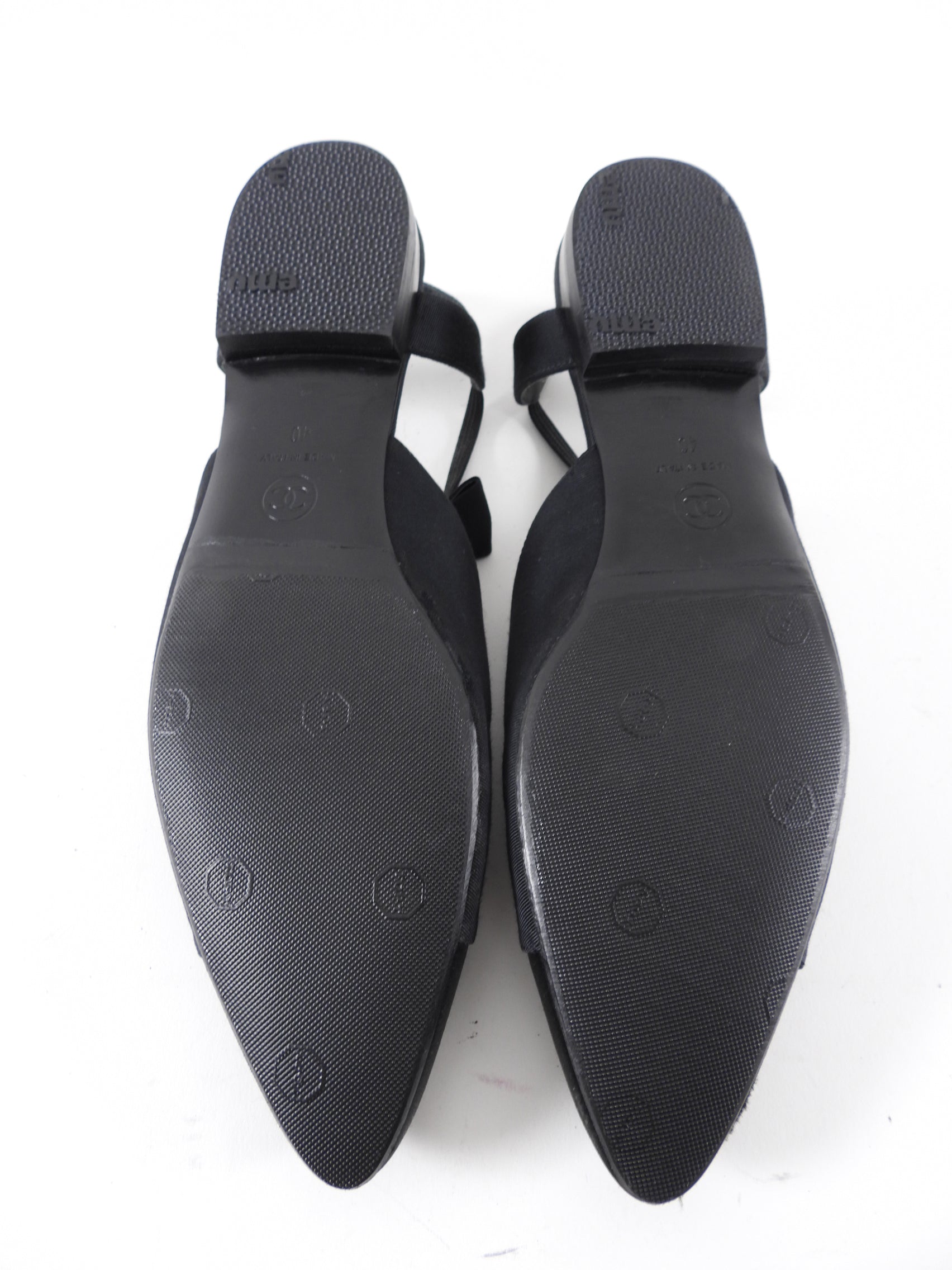Chanel Fabric and Satin Cap Toe Bow Flats - Women's Size 40 Luxury Ballet Shoes for Wedding, Party & Formal Occasions