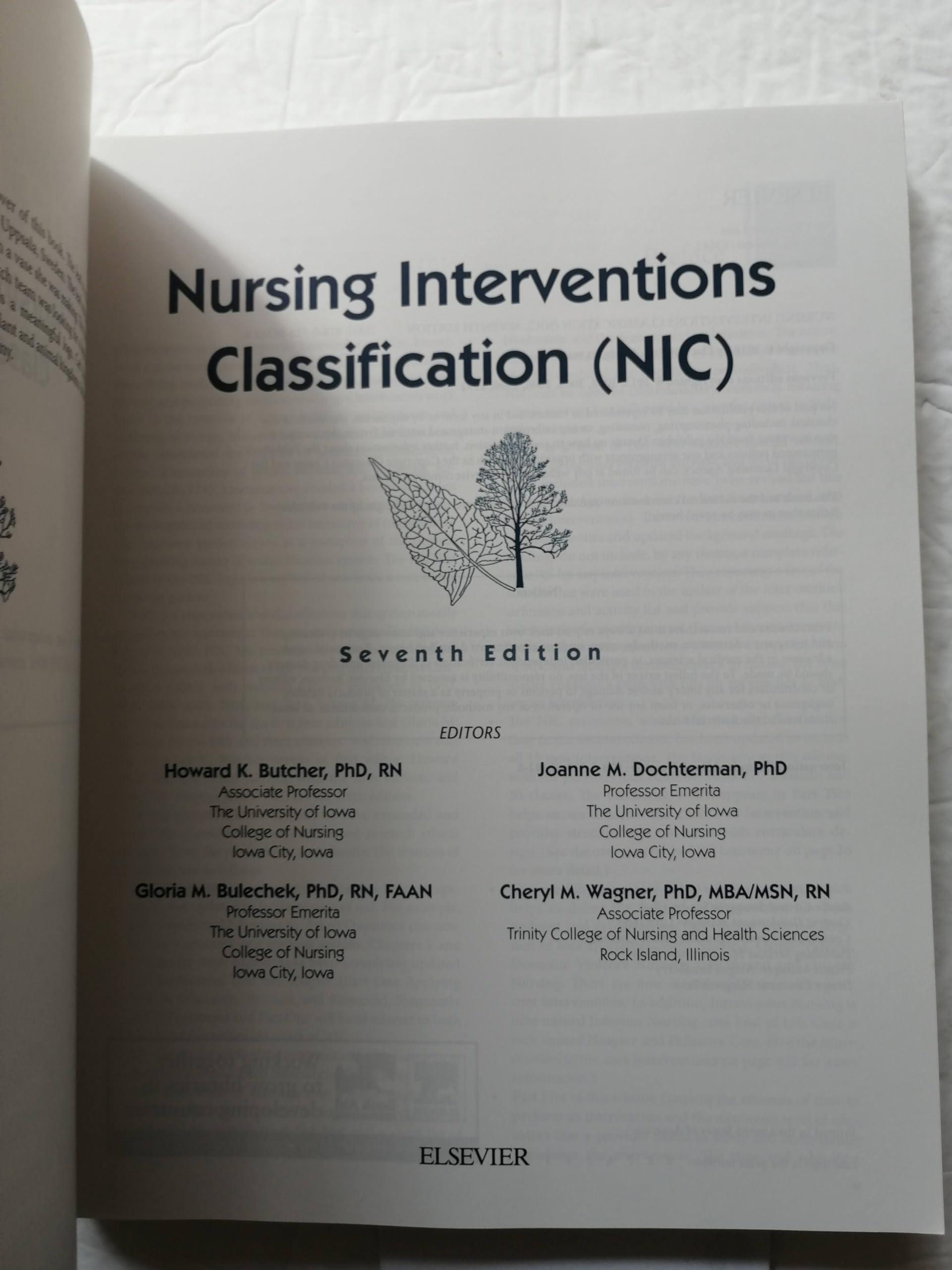 Psychiatric Nursing Case Studies: Clinical Decision Making Guide for Mental Health Professionals - Perfect for Training, Education & Patient Care Scenarios